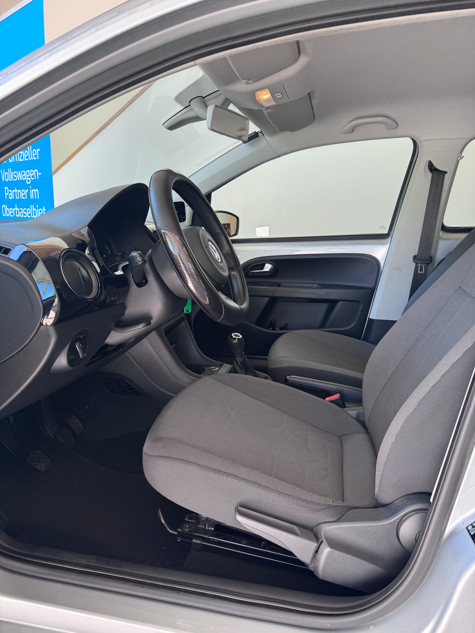VW Up 1.0 MPI 75 Move-image-4