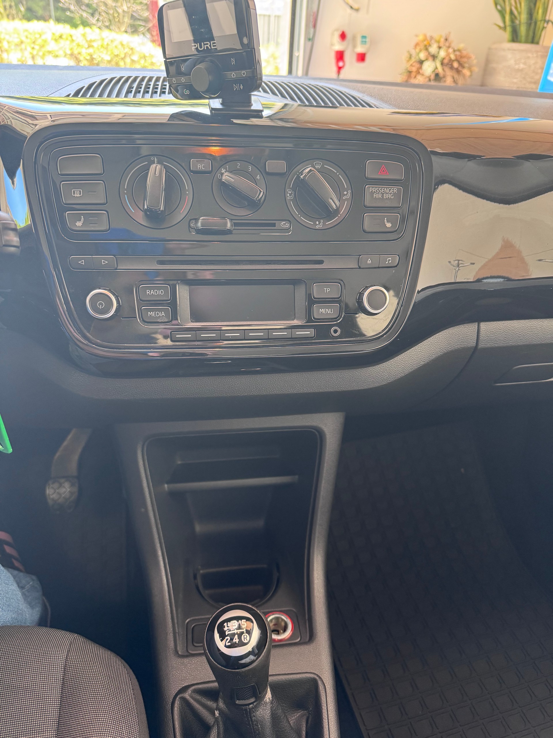 VW Up 1.0 MPI 75 Move-image-9