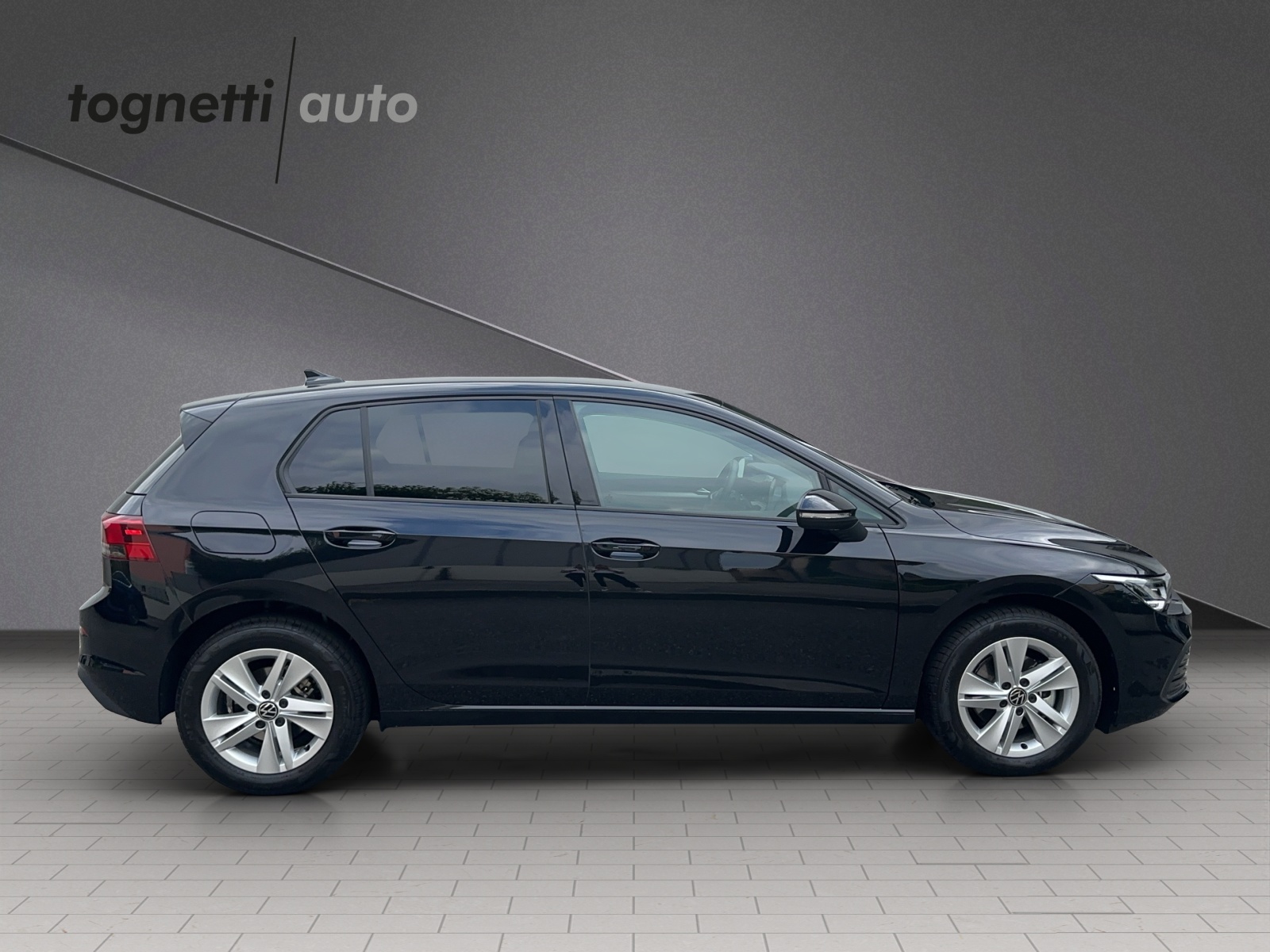 VW Golf 1.0 eTSI mHEV ACTLife DSG-image-2