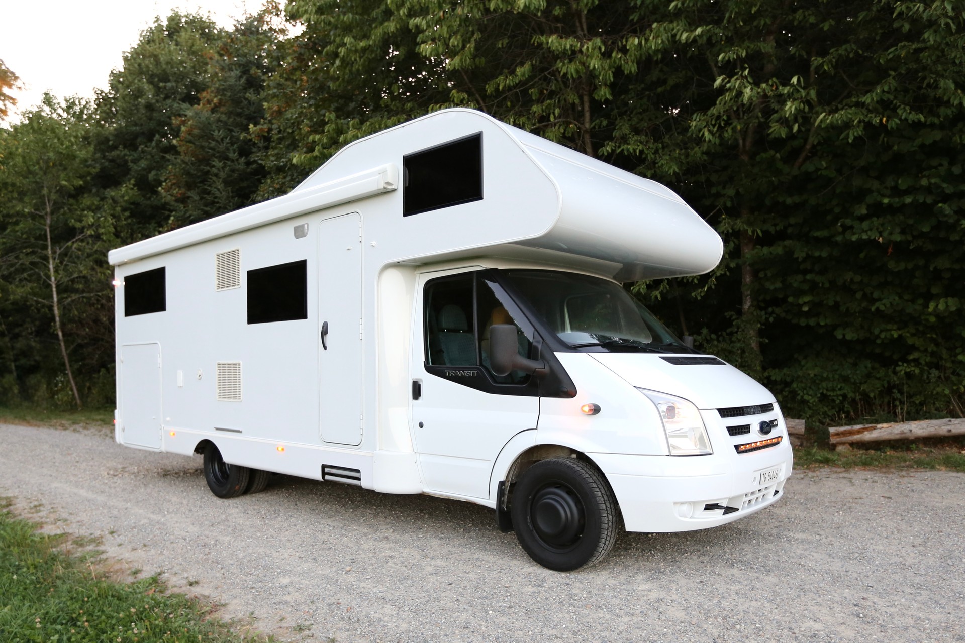 CARADO Einzigartiger autarker Camper
