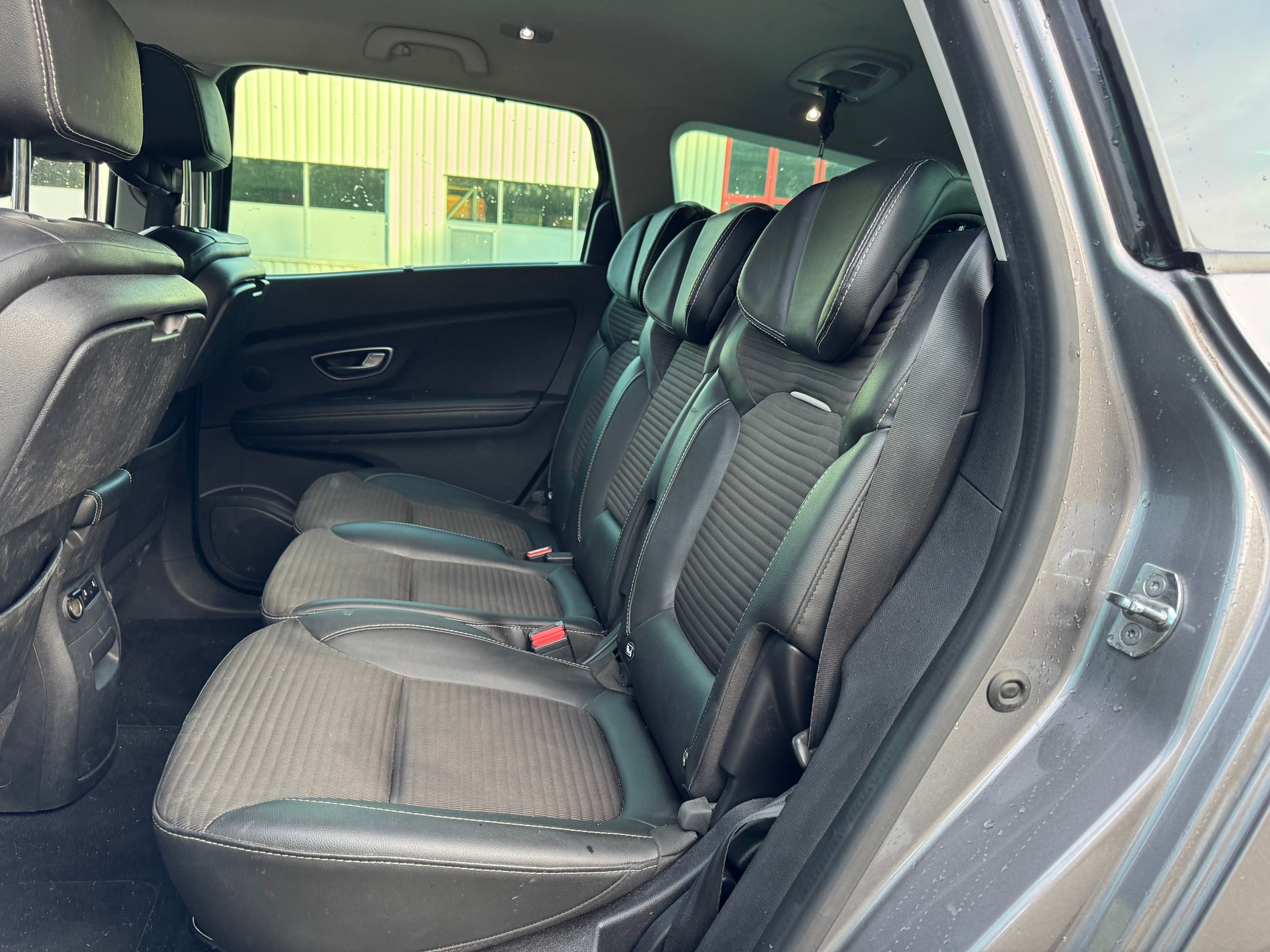 RENAULT Grand Scénic 1.2 16V Turbo Bose-image-8