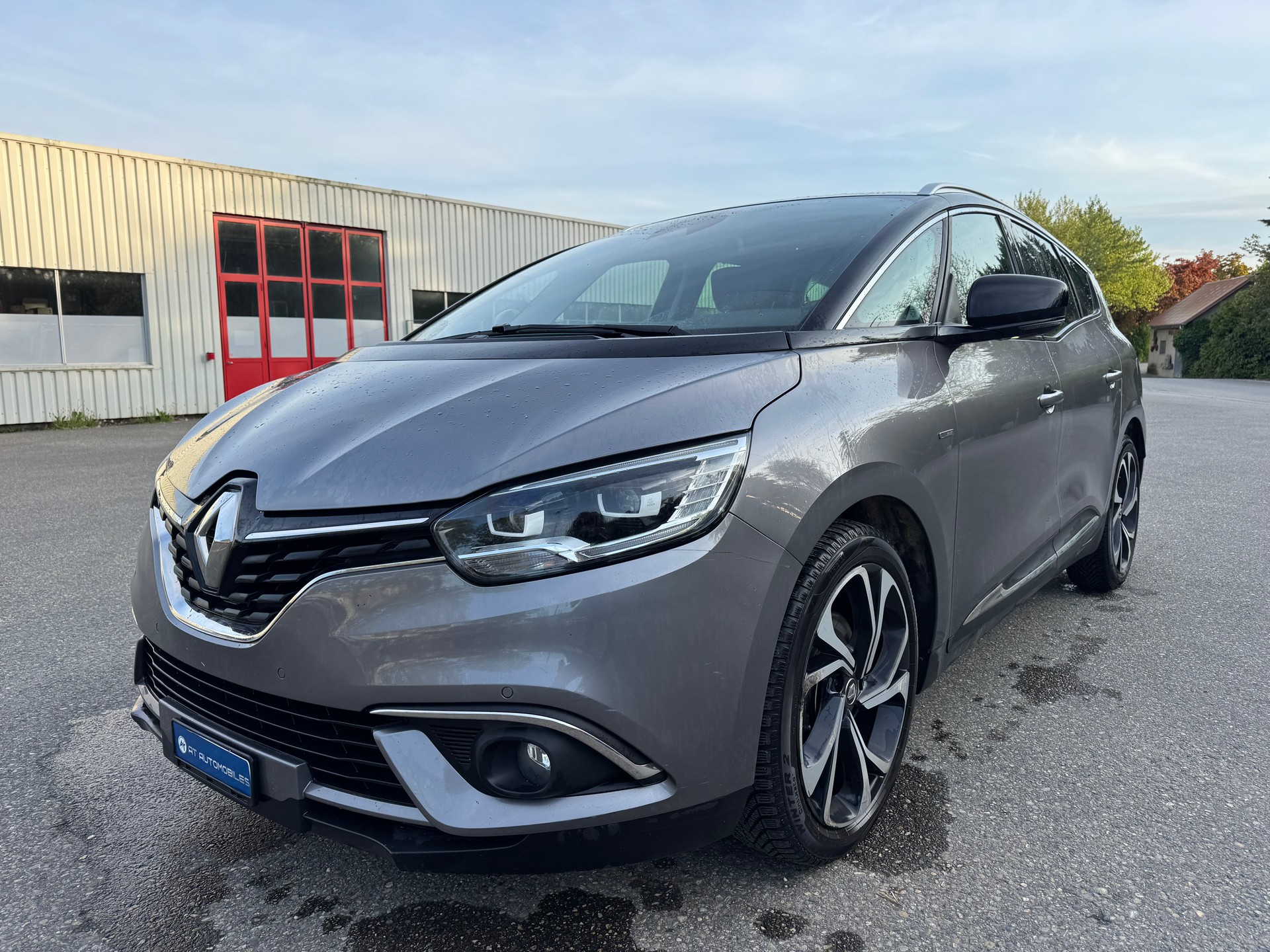 RENAULT Grand Scénic 1.2 16V Turbo Bose-image-1