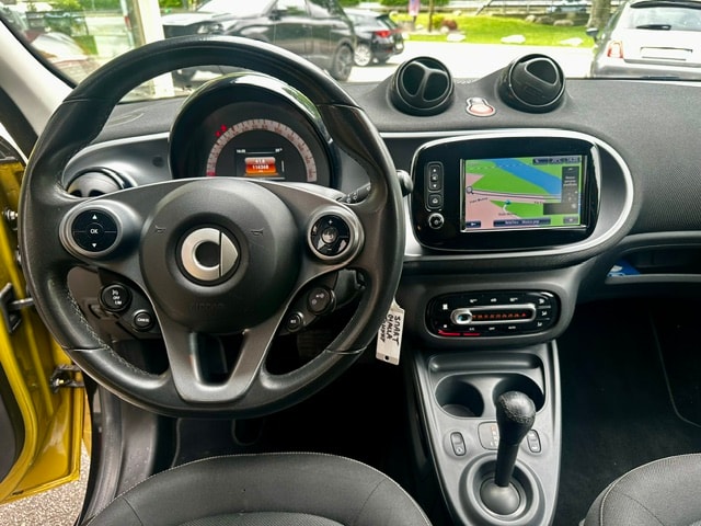 SMART forfour passion twinmatic-image-8