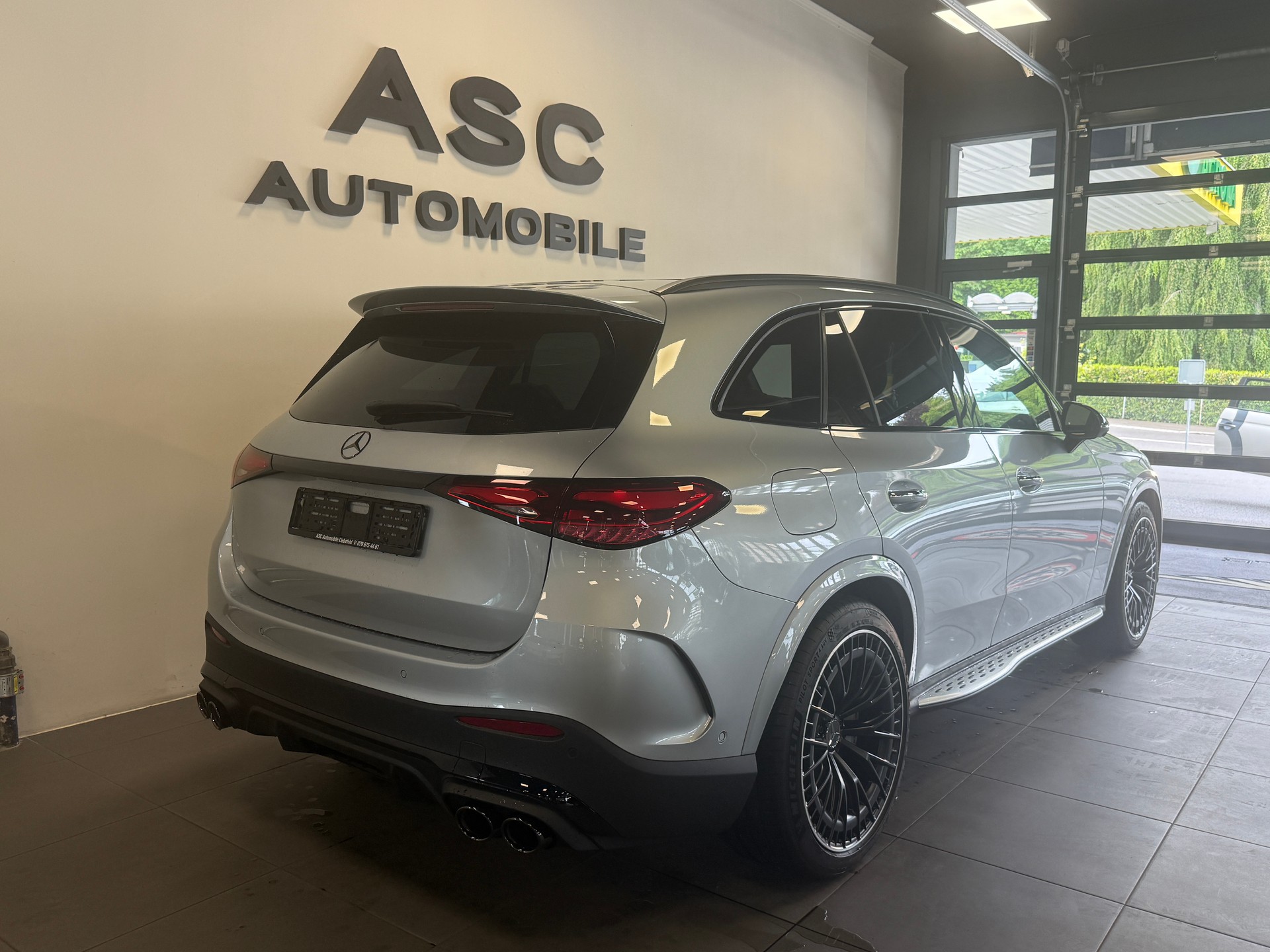 MERCEDES-BENZ GLC 43 AMG Executive Edition 4Matic 9G-Tronic-showroom-element-3