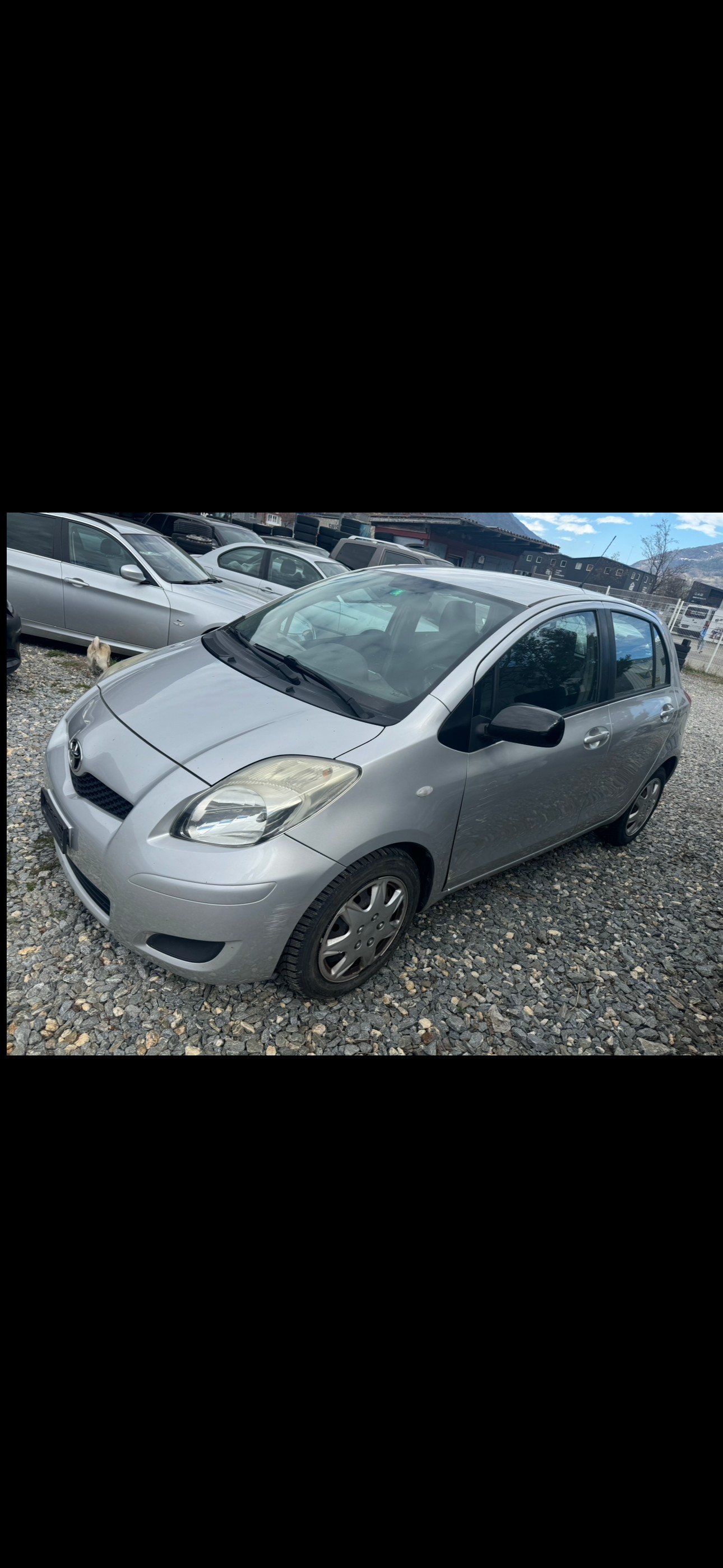 TOYOTA Yaris 1.33 Linea Sol Premium-image-8