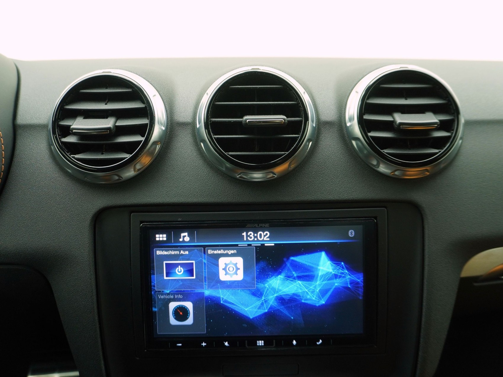 AUDI TT RS Roadster 2.5 TFSI quattro S-Tronic-image-17