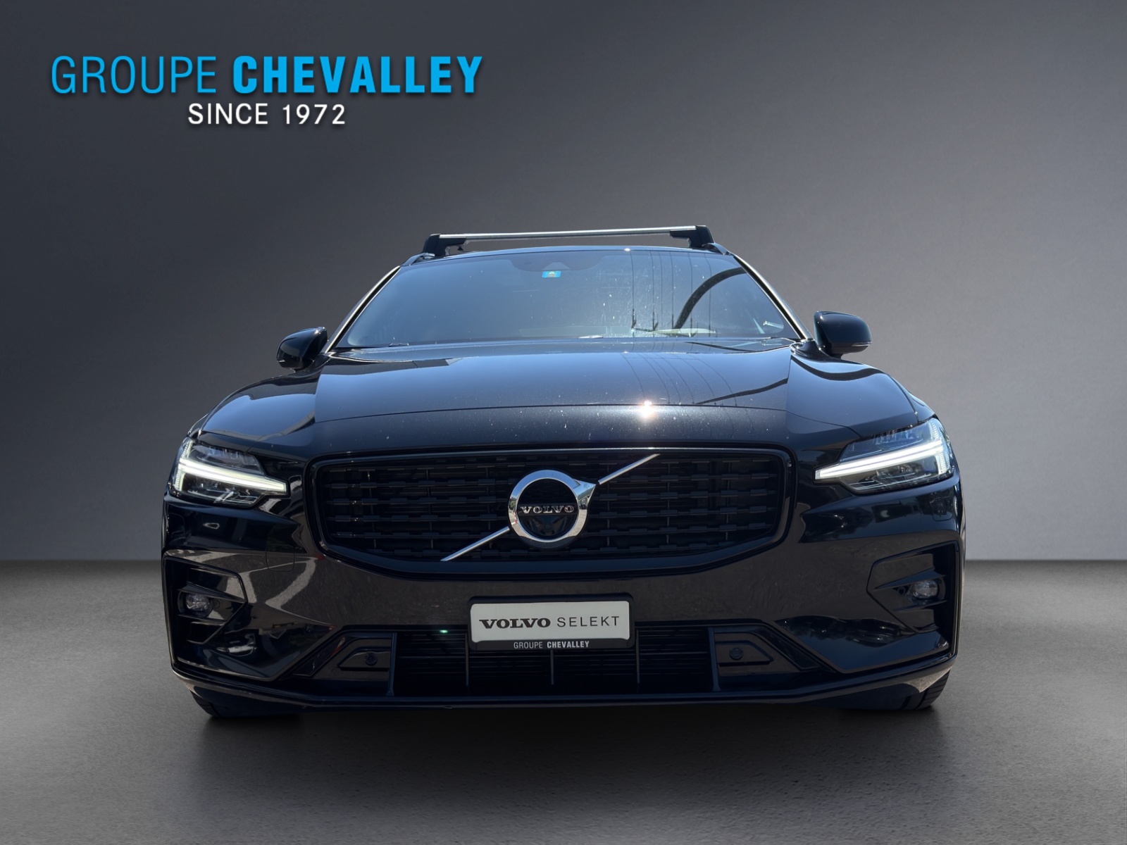 VOLVO V60 B4 Diesel Mild Hybrid R-Design Geartronic-image-1