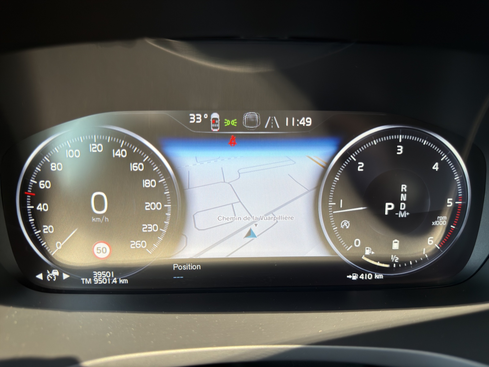 VOLVO V60 B4 Diesel Mild Hybrid R-Design Geartronic-image-14