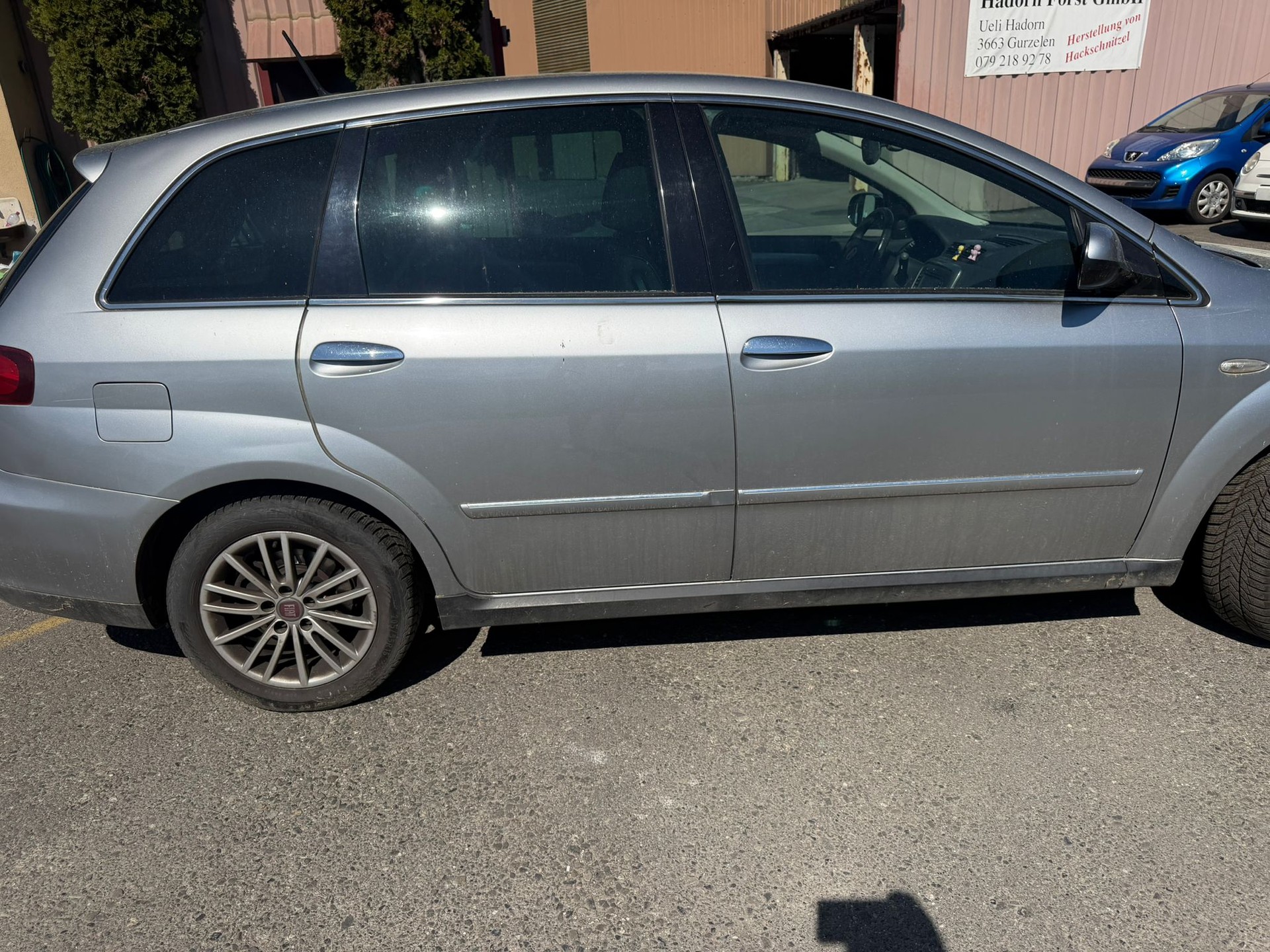 FIAT Croma 1.9 16V JTD Emotion-image-2