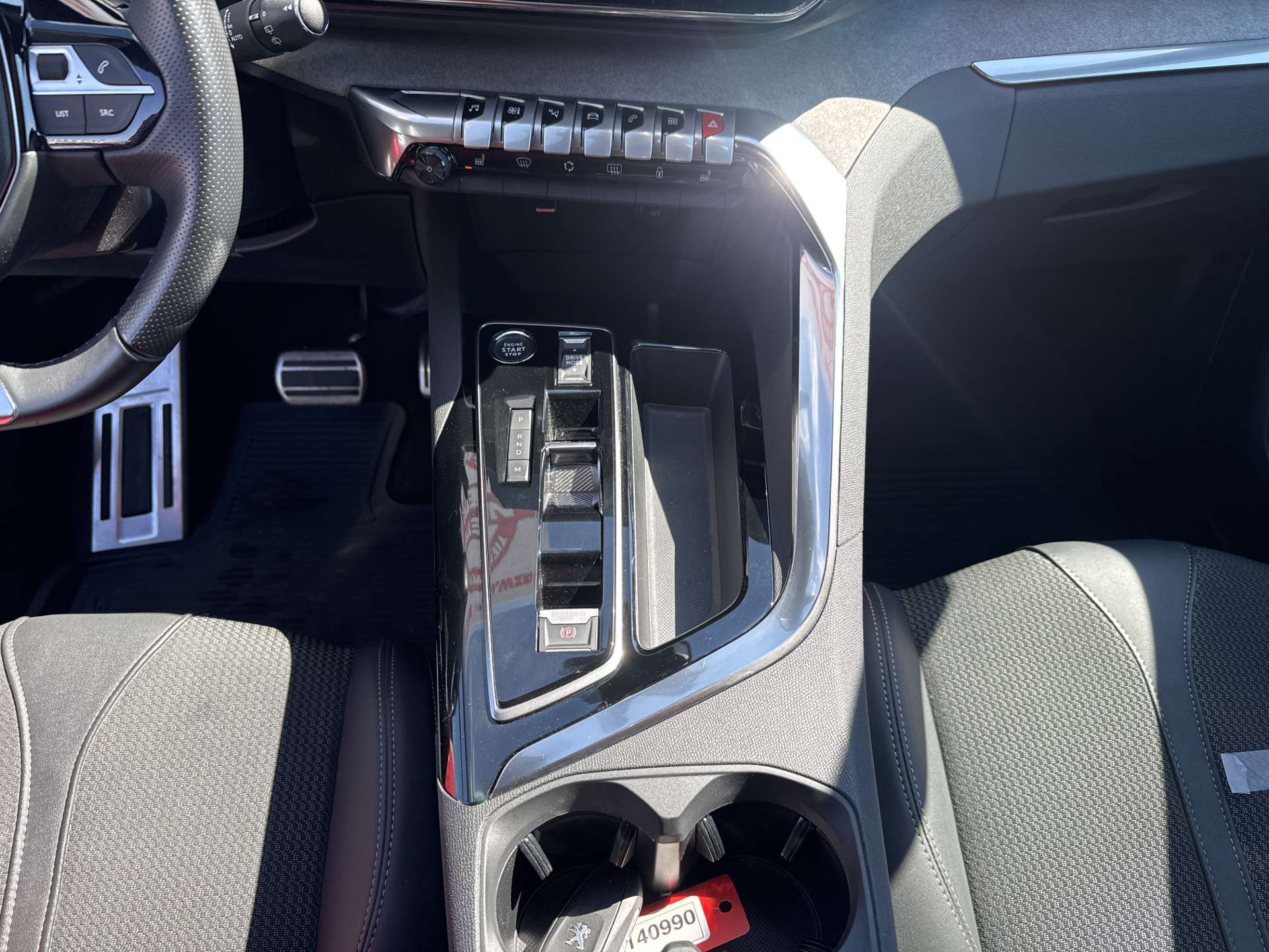 PEUGEOT 3008 1.2 PureTech GT EAT-Automat-image-11