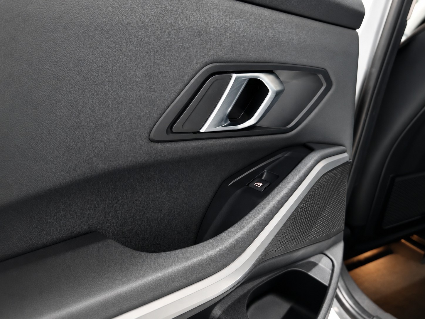 BMW 320d xDrive CH FAHRZEUG-image-13