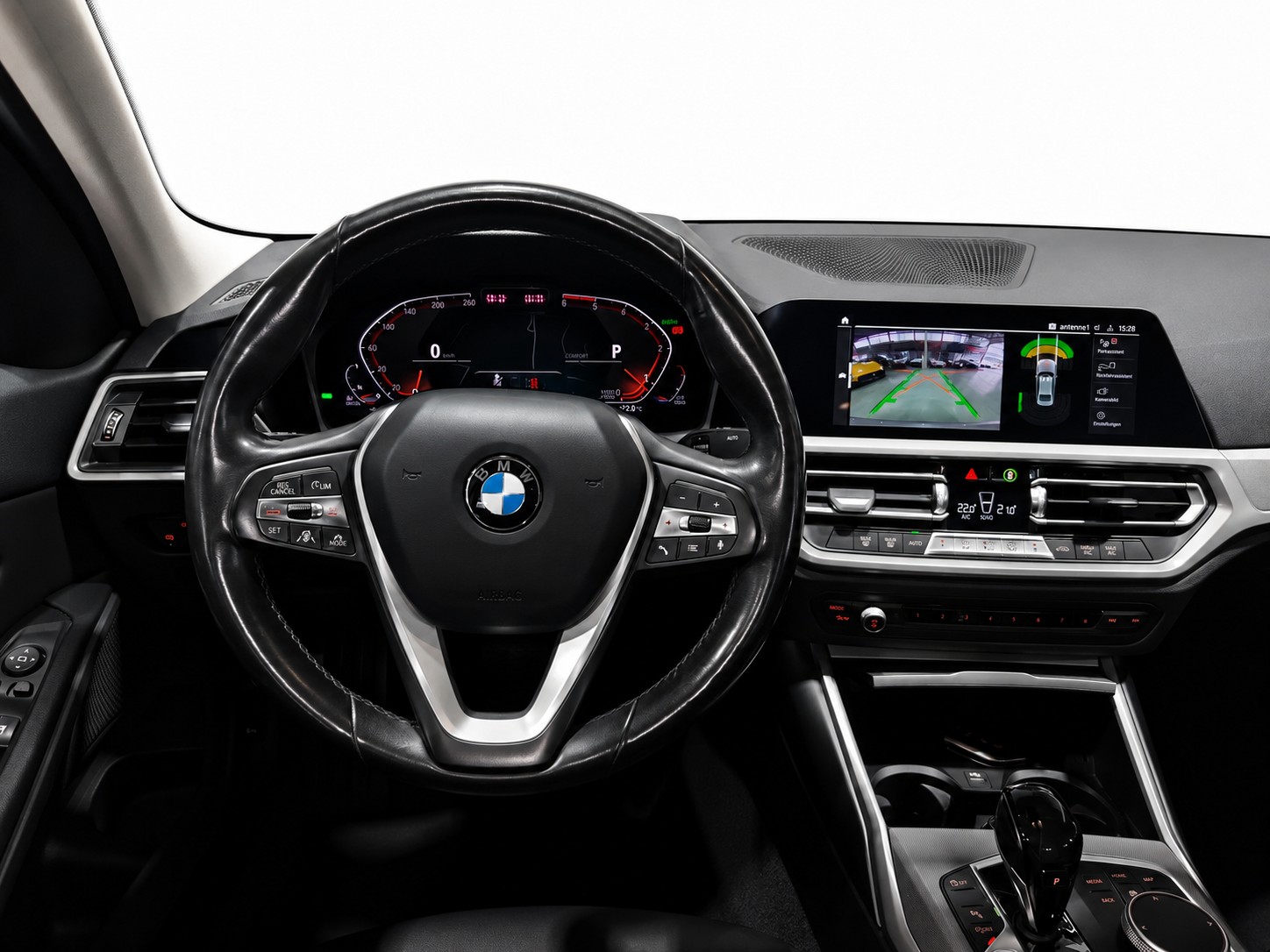 BMW 320d xDrive CH FAHRZEUG-image-16