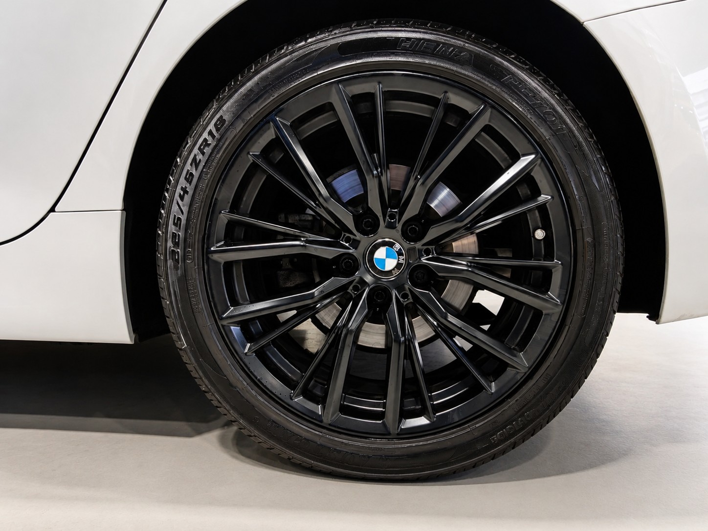 BMW 320d xDrive CH FAHRZEUG-image-15