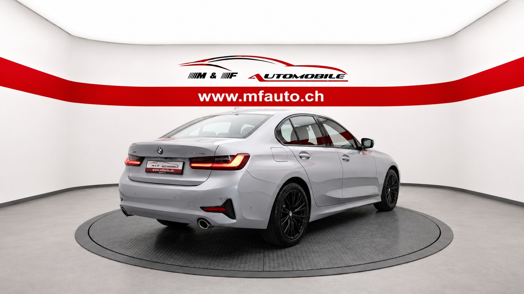 BMW 320d xDrive CH FAHRZEUG-image-6