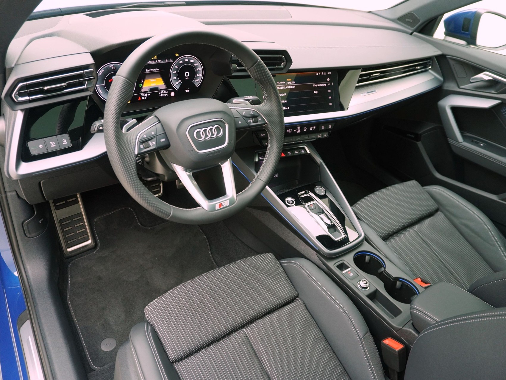 AUDI A3 Sportback 40 TFSI e S line S-Tronic **Audi Werksgarantie bis 08/2030**-image-10