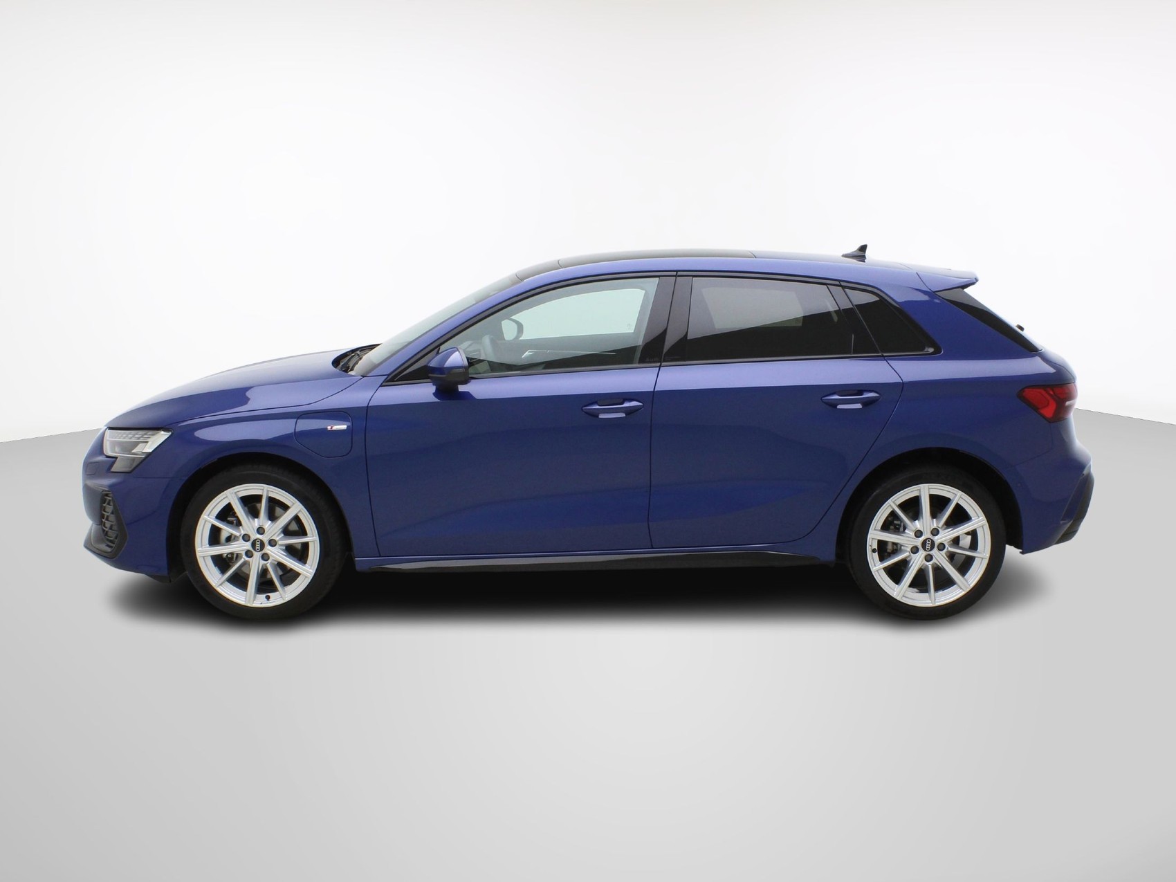 AUDI A3 Sportback 40 TFSI e S line S-Tronic **Audi Werksgarantie bis 08/2030**-image-2