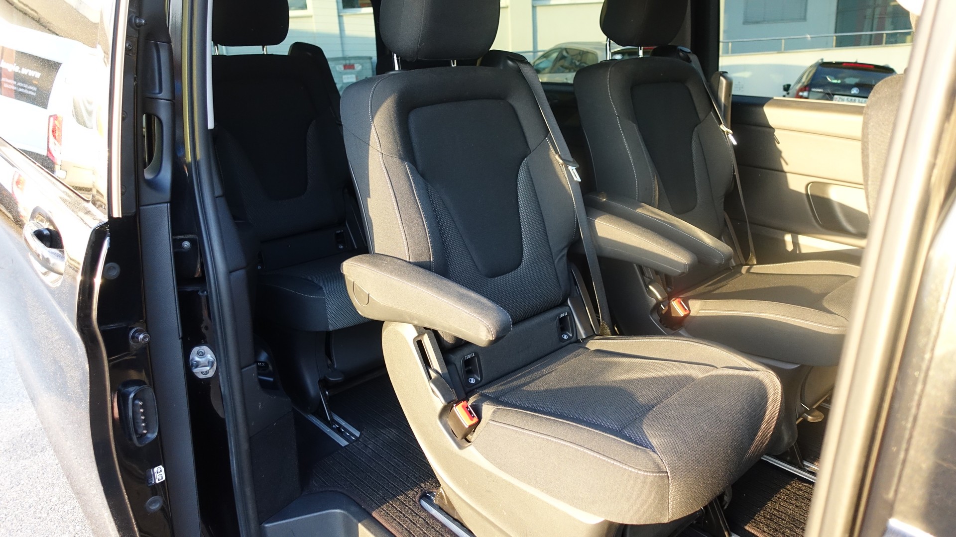MERCEDES-BENZ V 250 d Swiss Edition lang 4Matic 7G-Tronic-image-15
