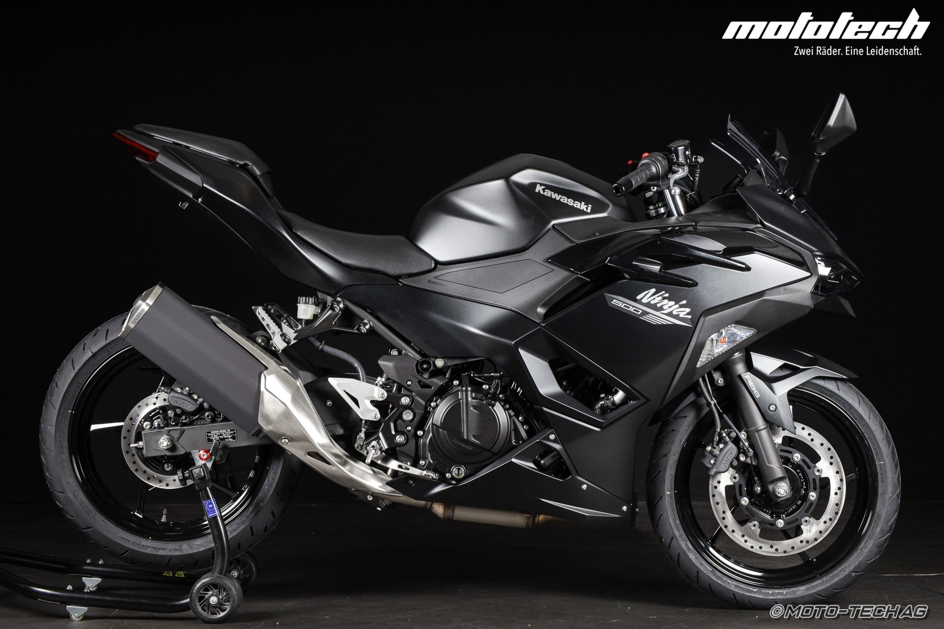 KAWASAKI Ninja 500 MY26-showroom-element-1