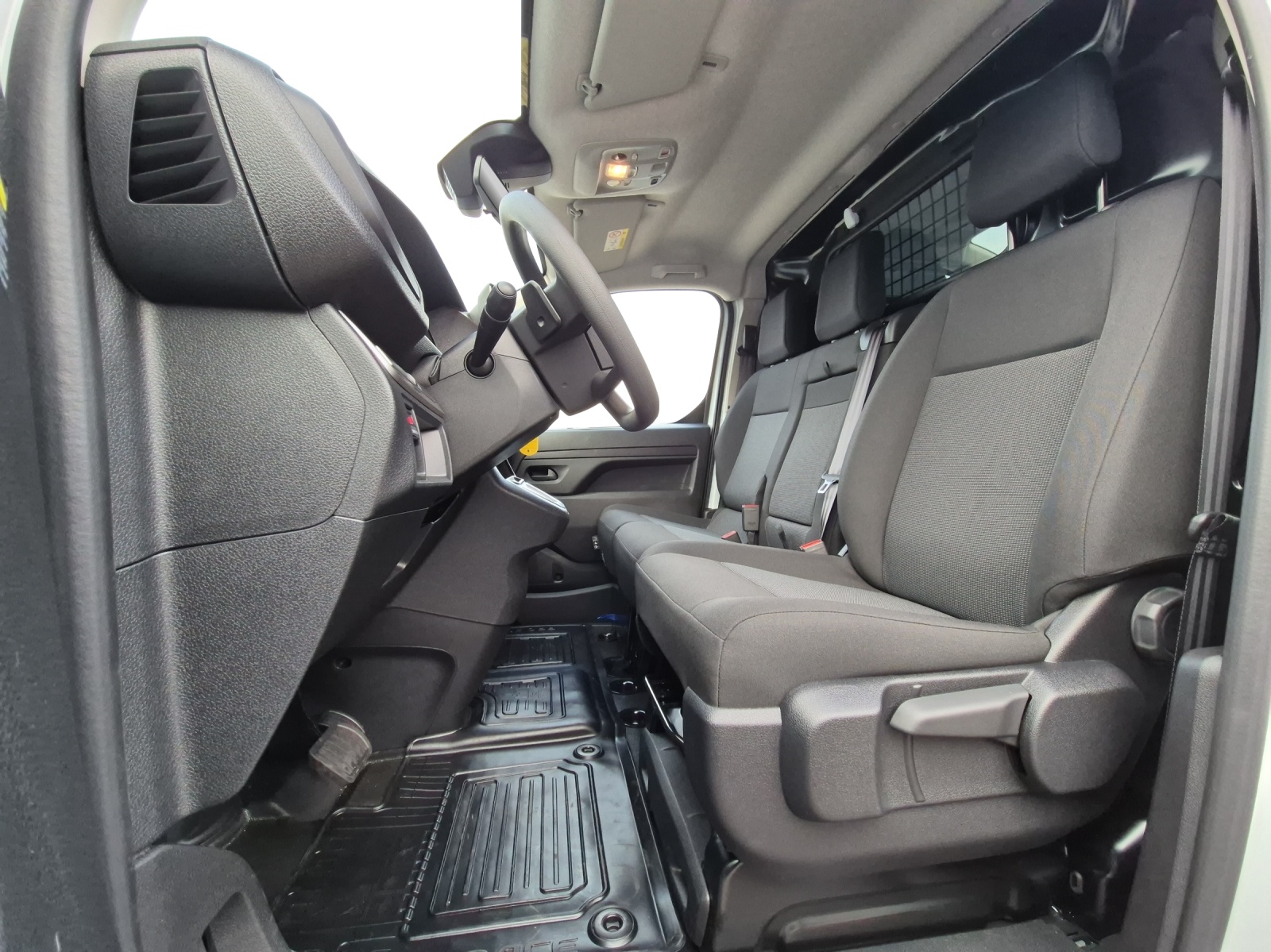 TOYOTA PROACE Van L2 75KWh Advanced-image-4