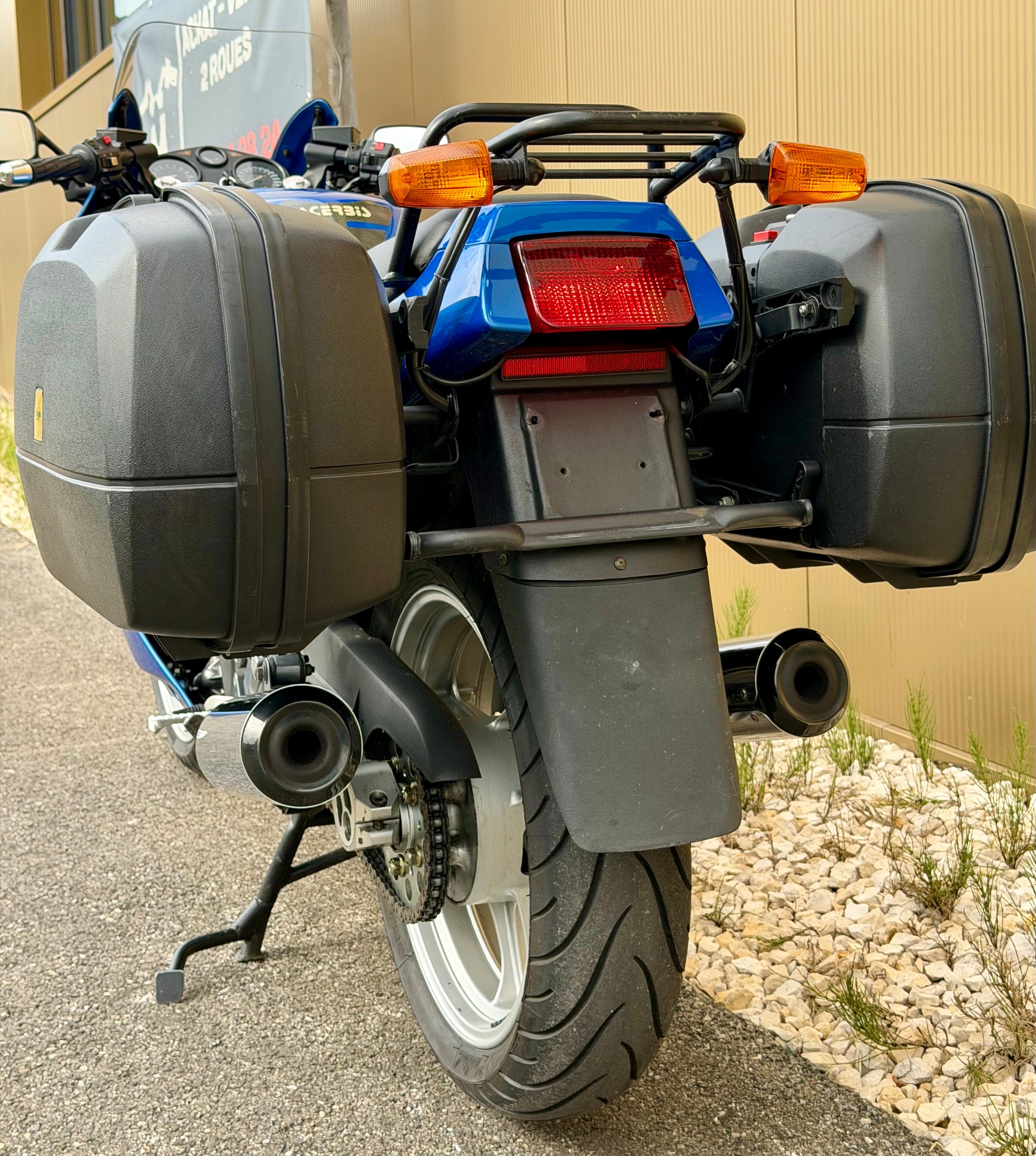 TRIUMPH Trophy 900-image-12