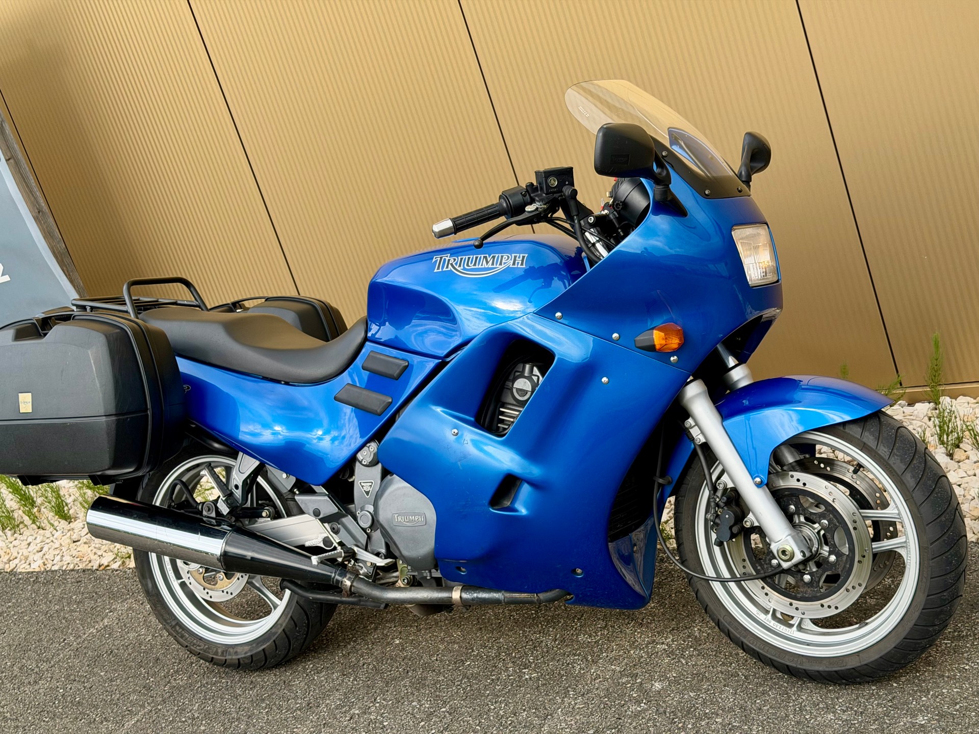 TRIUMPH Trophy 900-showroom-element-2