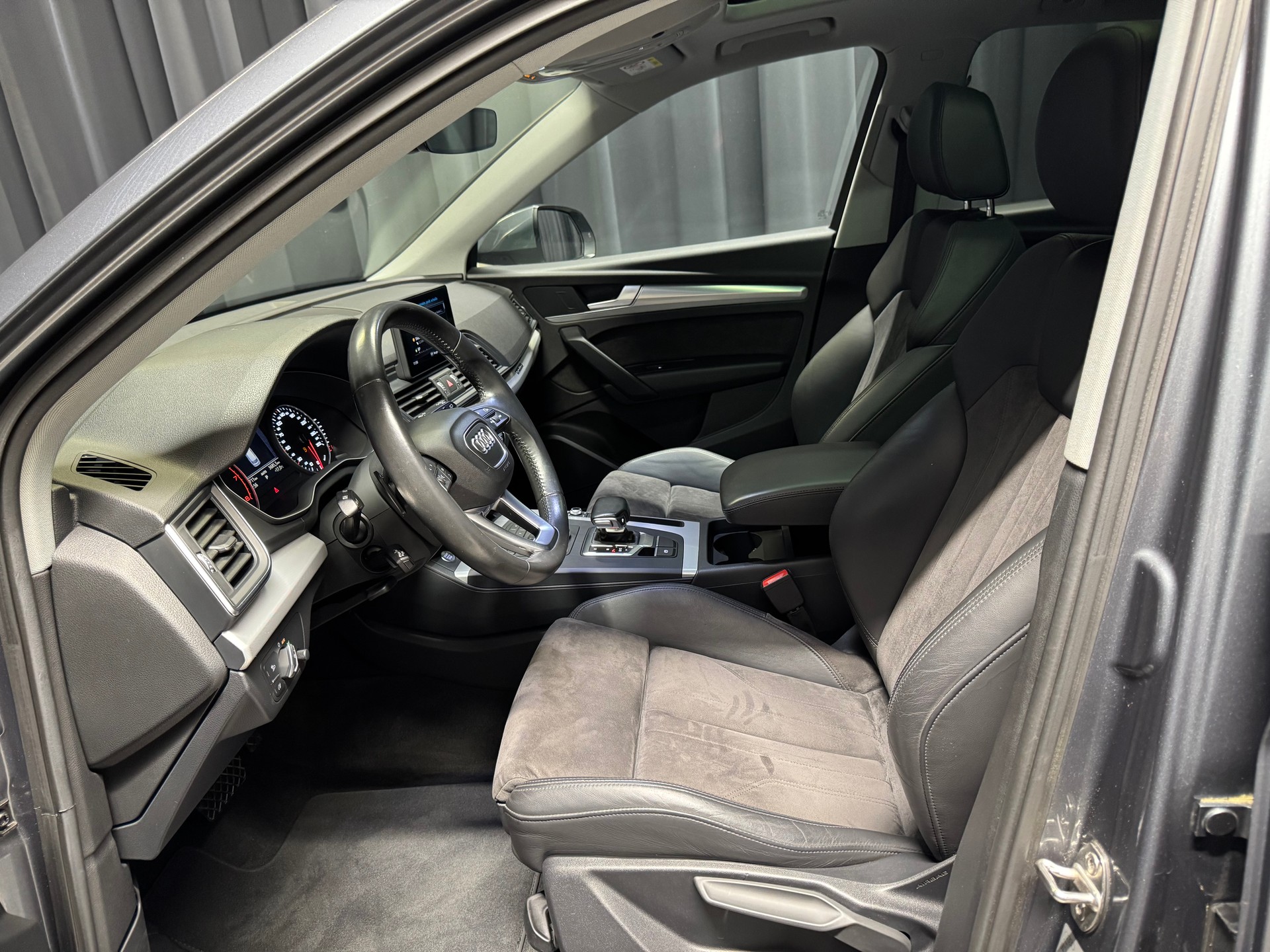 AUDI Q5 2.0 TFSI sport quattro S-tronic S-line (1)-image-6