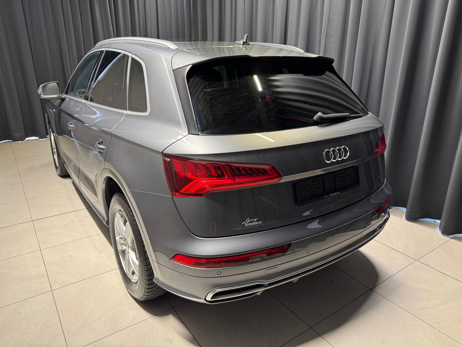 AUDI Q5 2.0 TFSI sport quattro S-tronic S-line (1)-image-3