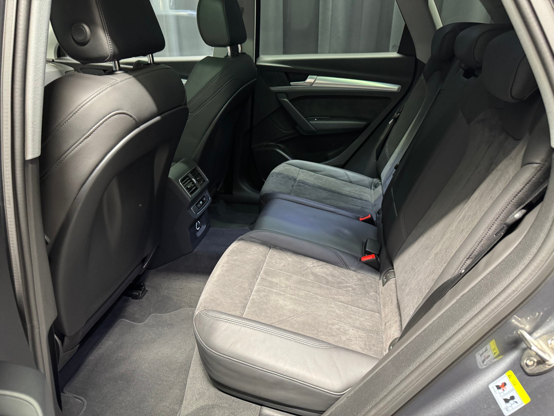 AUDI Q5 2.0 TFSI sport quattro S-tronic S-line (1)-image-7