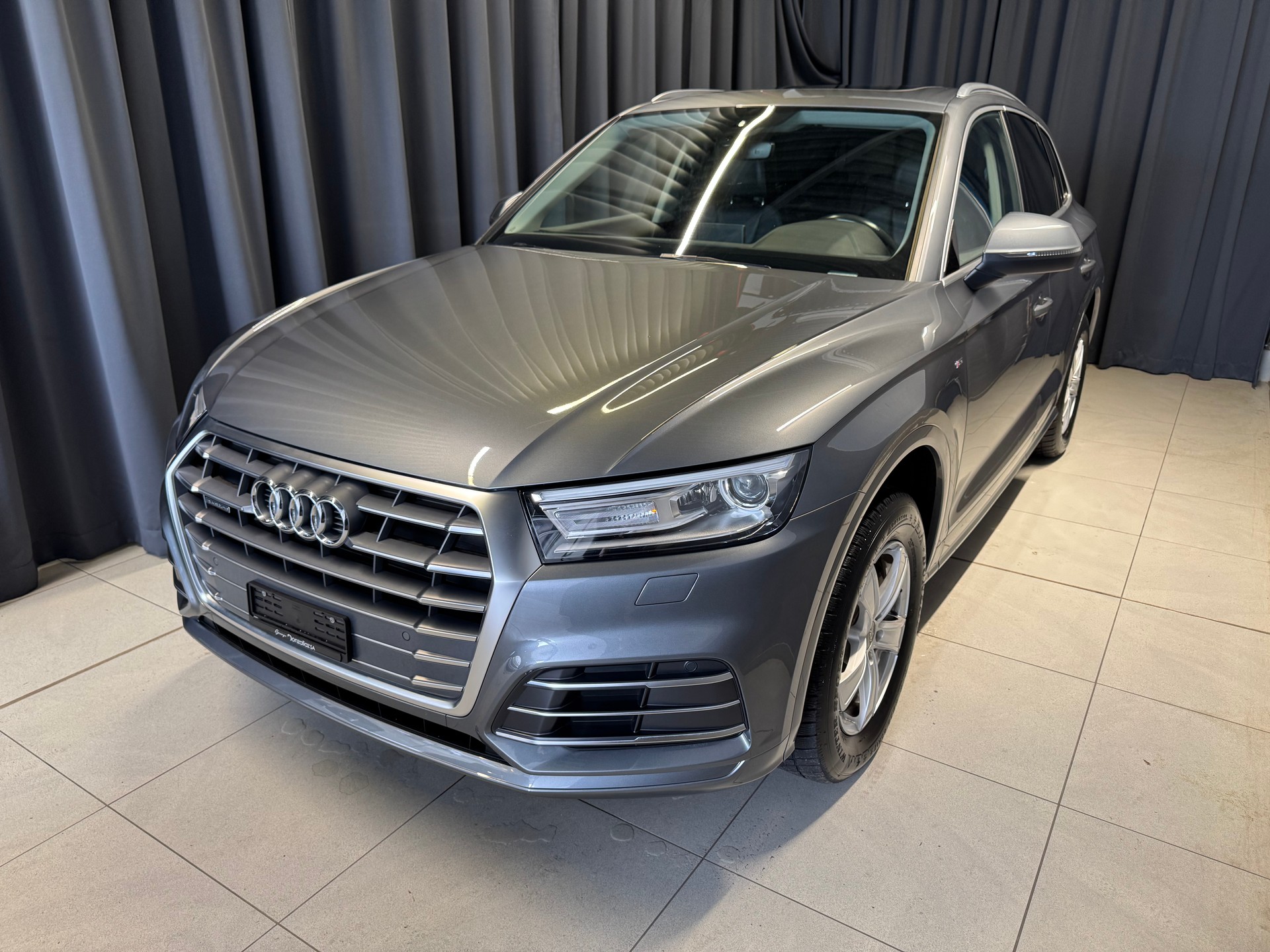AUDI Q5 2.0 TFSI sport quattro S-tronic S-line (1)-image-2