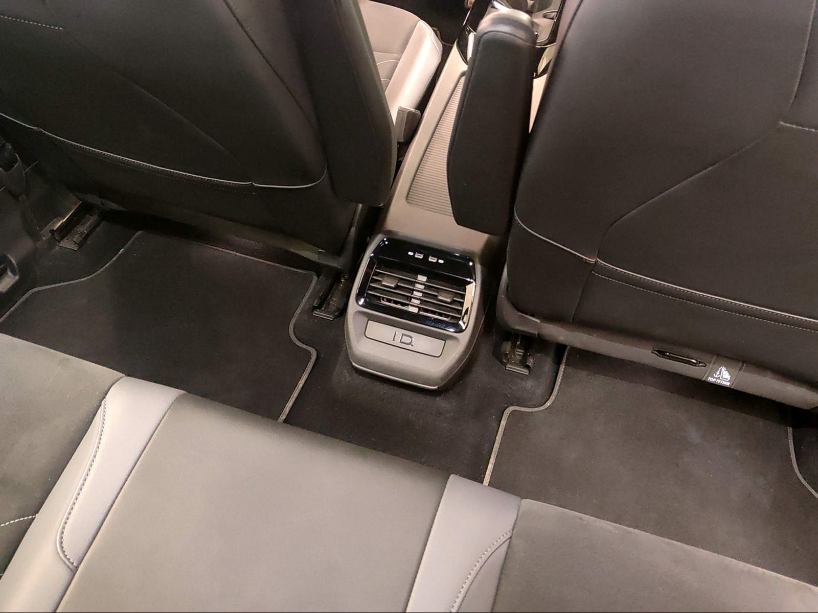 VW ID.4 Pro 77 kWh 4Motion-image-16