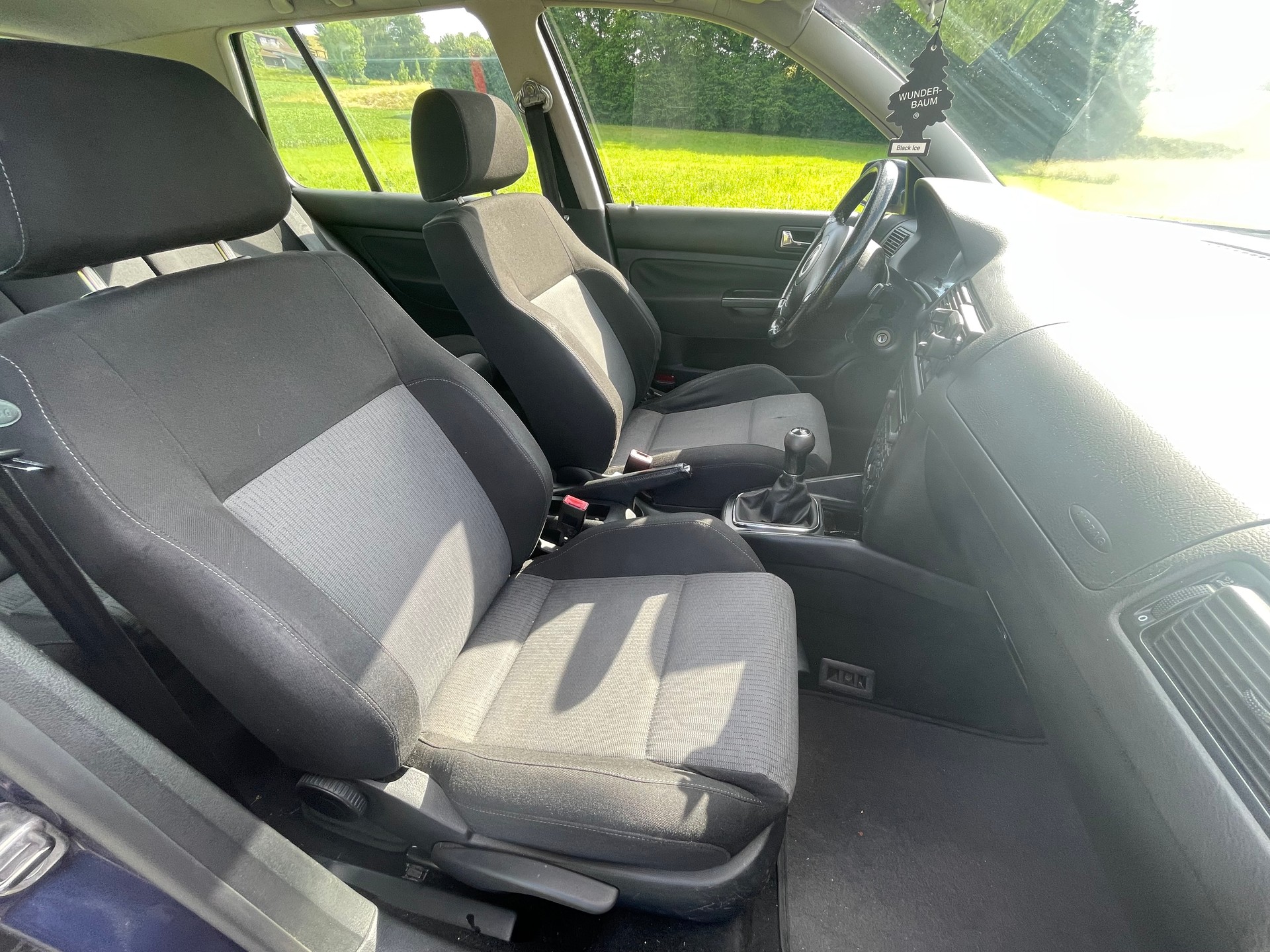 VW 1.6 Pacific-image-4