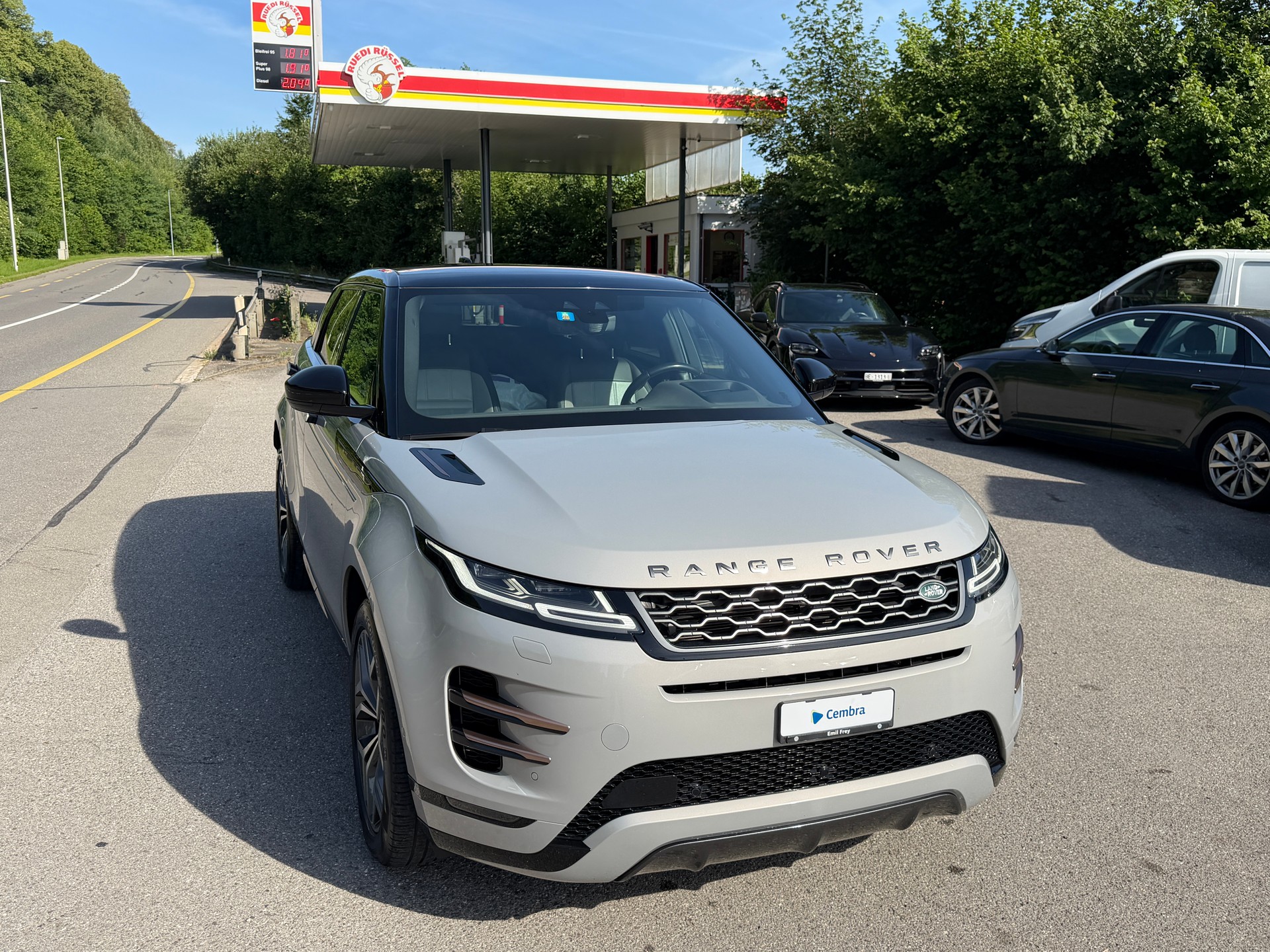 LAND ROVER Range Rover Evoque R-Dyn First Edi P 250 HSE AT9-image-7