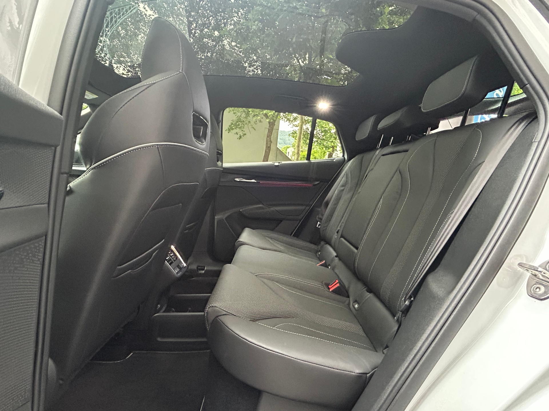 SKODA Enyaq Coupé RS iV 80 4x4-image-8
