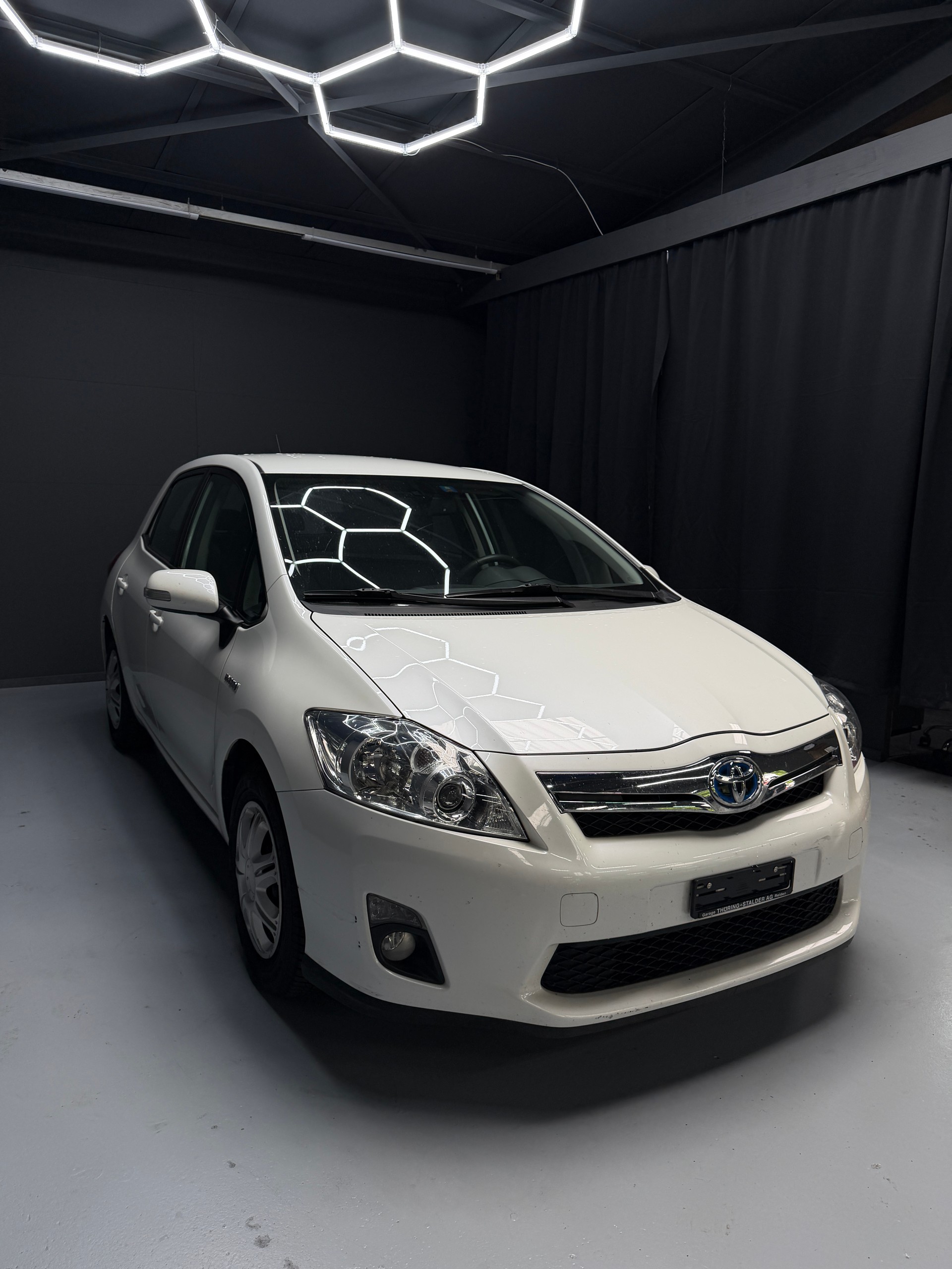 TOYOTA Auris 1.8 16V HSD Linea Sol Premium-image-3