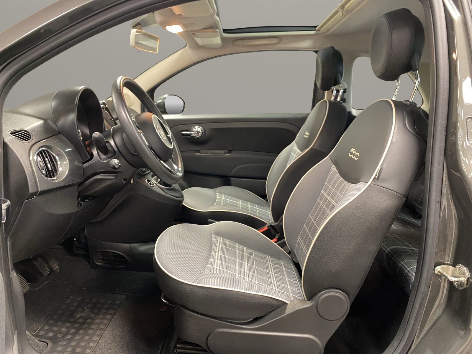 FIAT 500 1.2 Lounge-image-10