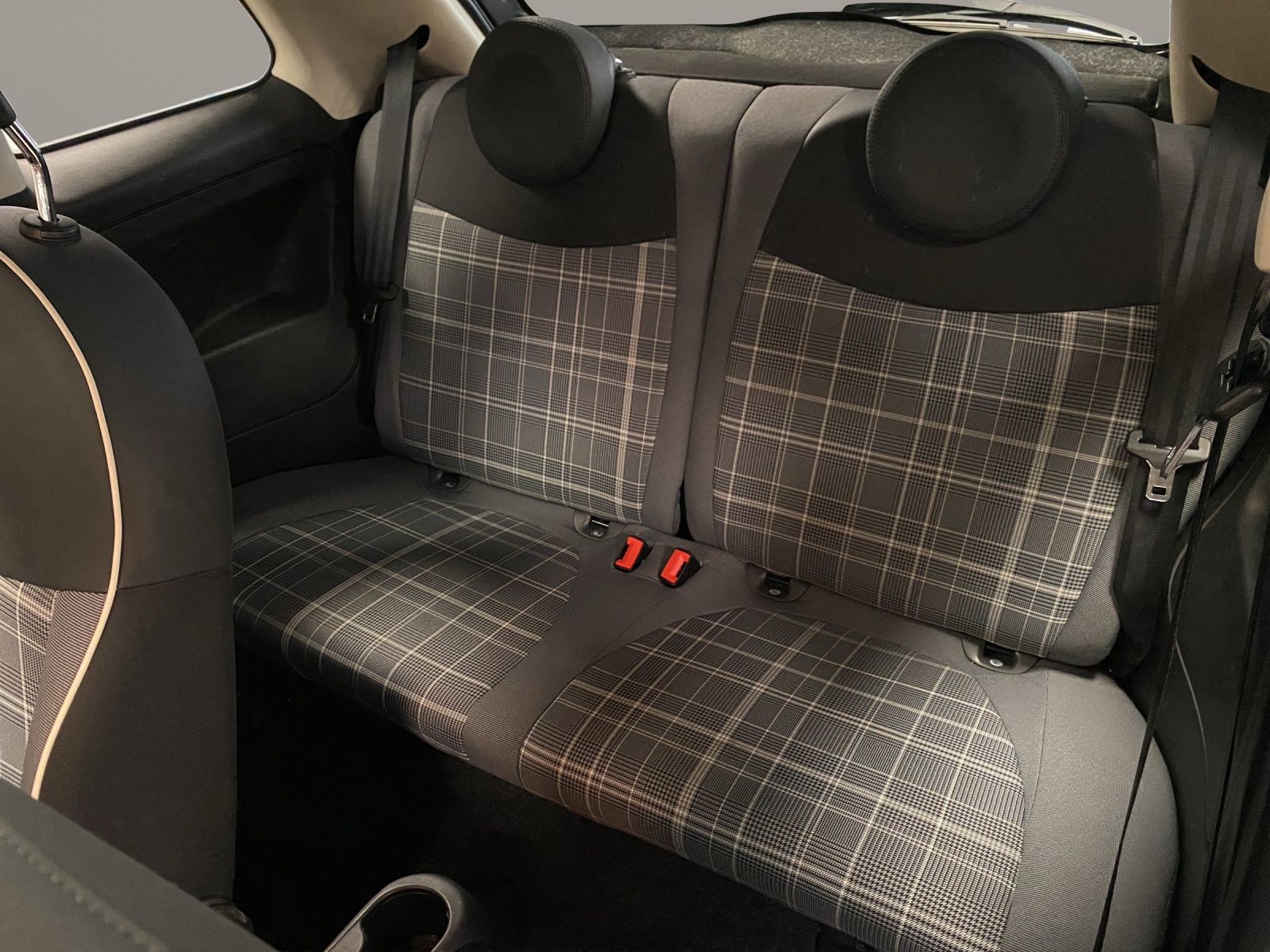 FIAT 500 1.2 Lounge-image-13