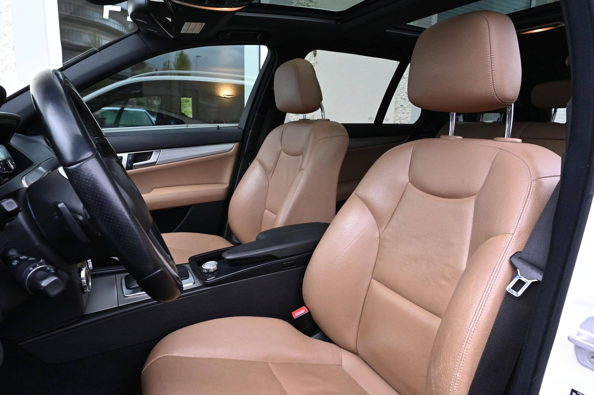 MERCEDES-BENZ C 350 Avantgarde 7G-Tronic-image-12