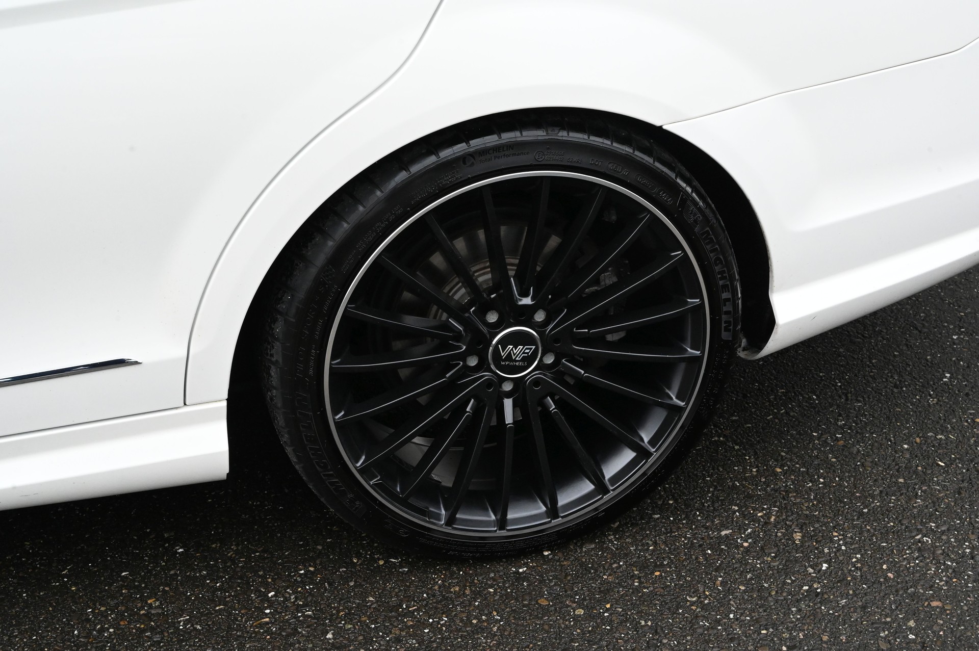 MERCEDES-BENZ C 350 Avantgarde 7G-Tronic-image-6