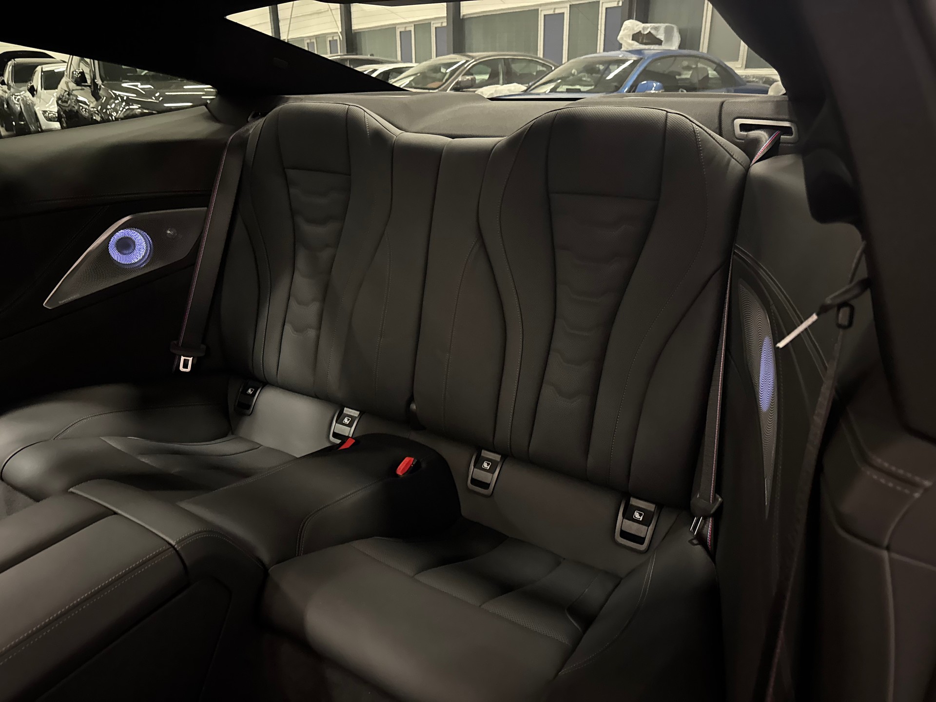 BMW M850i xDrive Steptronic-image-22