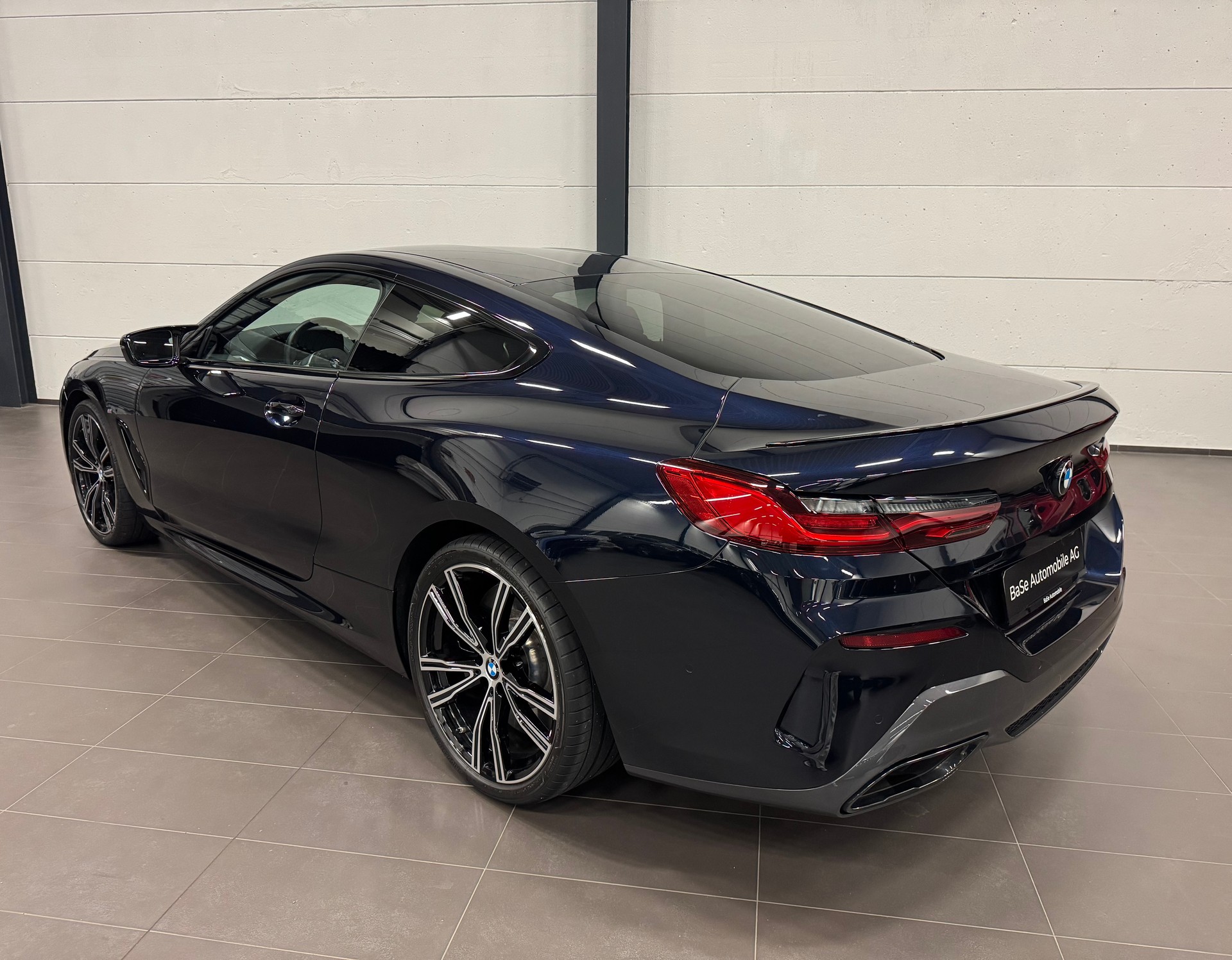 BMW M850i xDrive Steptronic-image-11