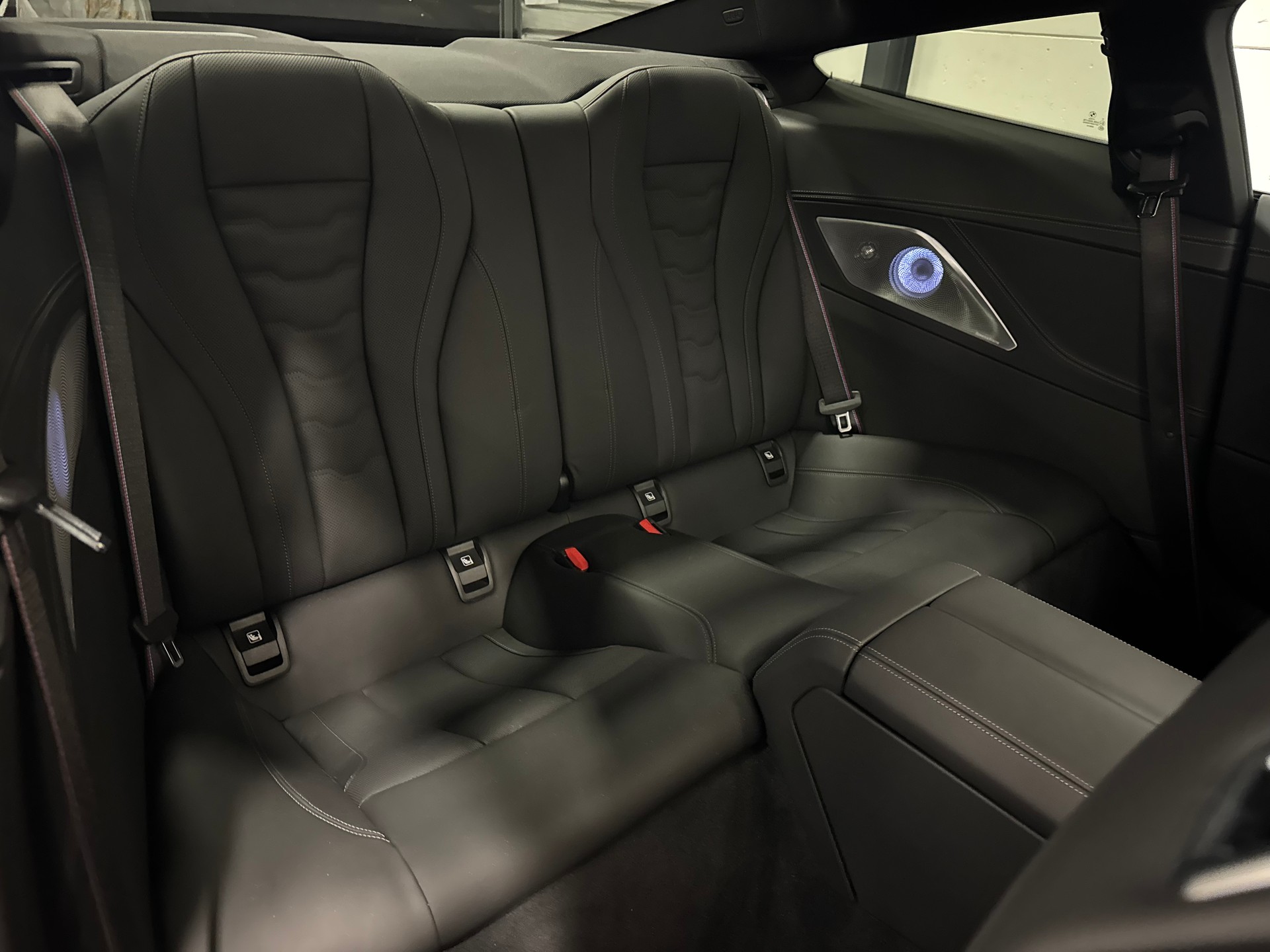 BMW M850i xDrive Steptronic-image-21