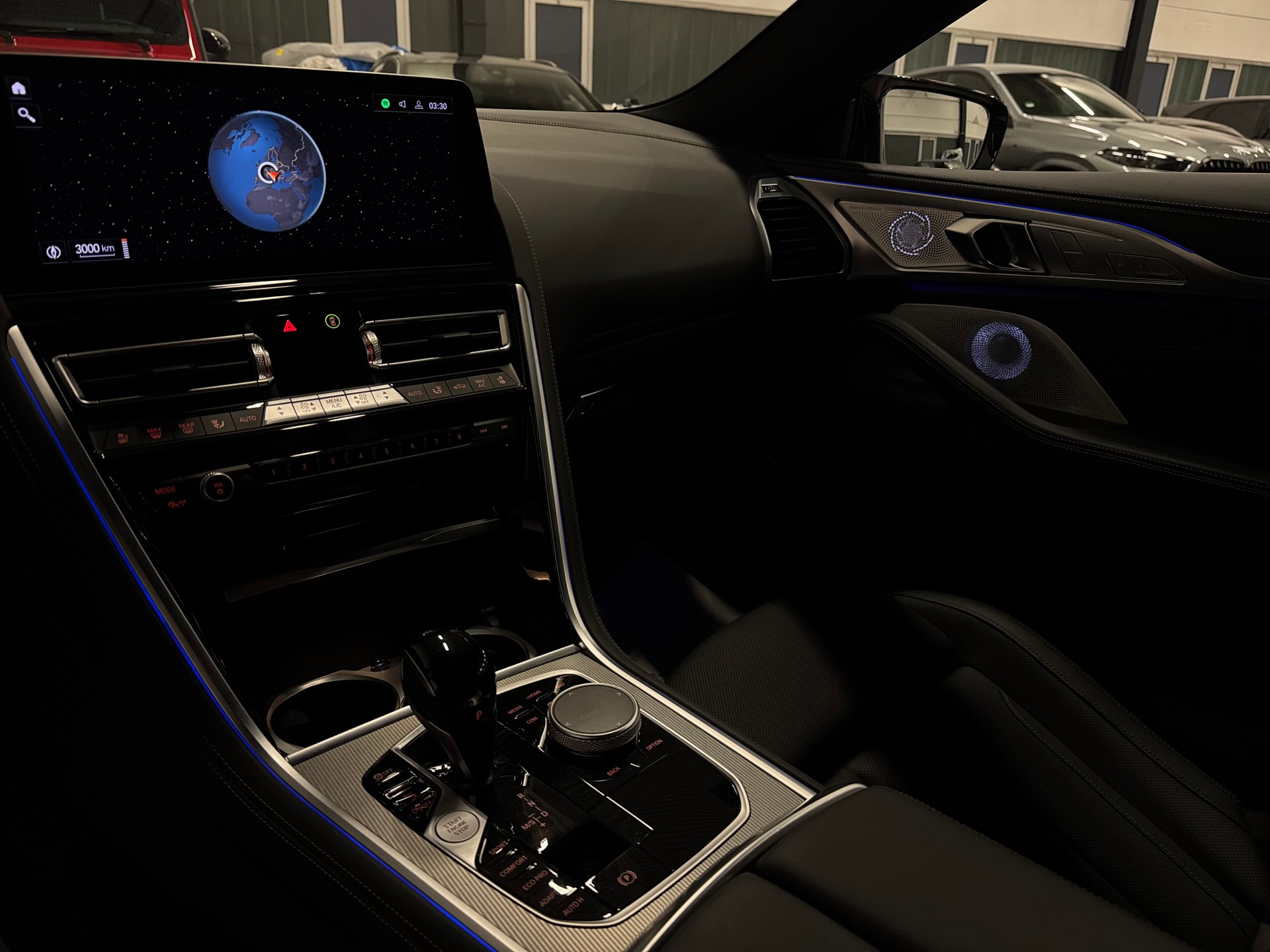 BMW M850i xDrive Steptronic-image-25