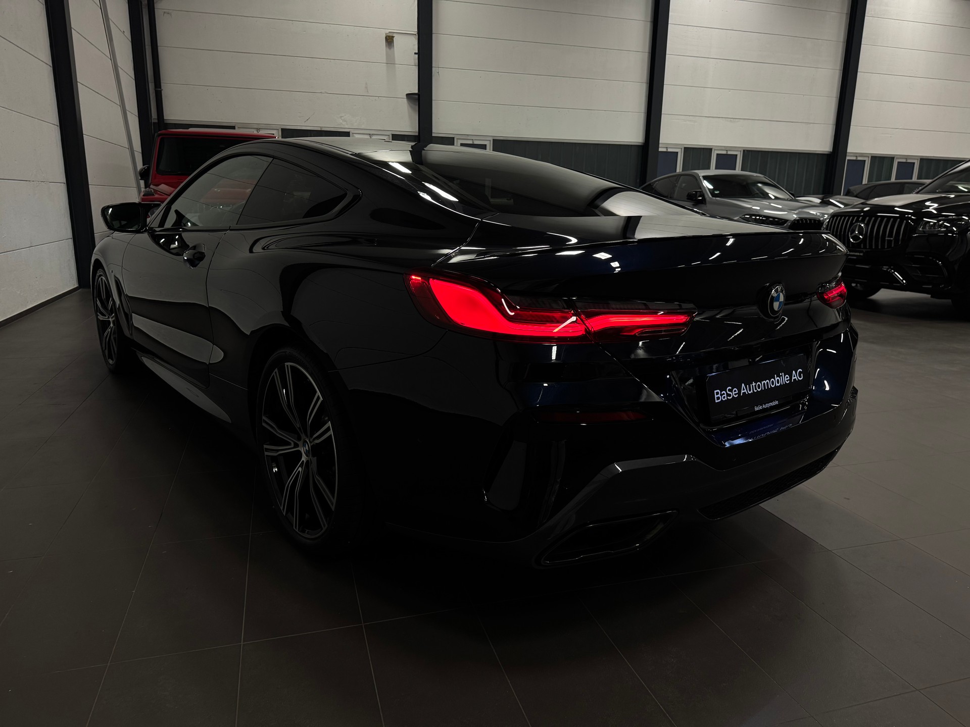 BMW M850i xDrive Steptronic-image-15
