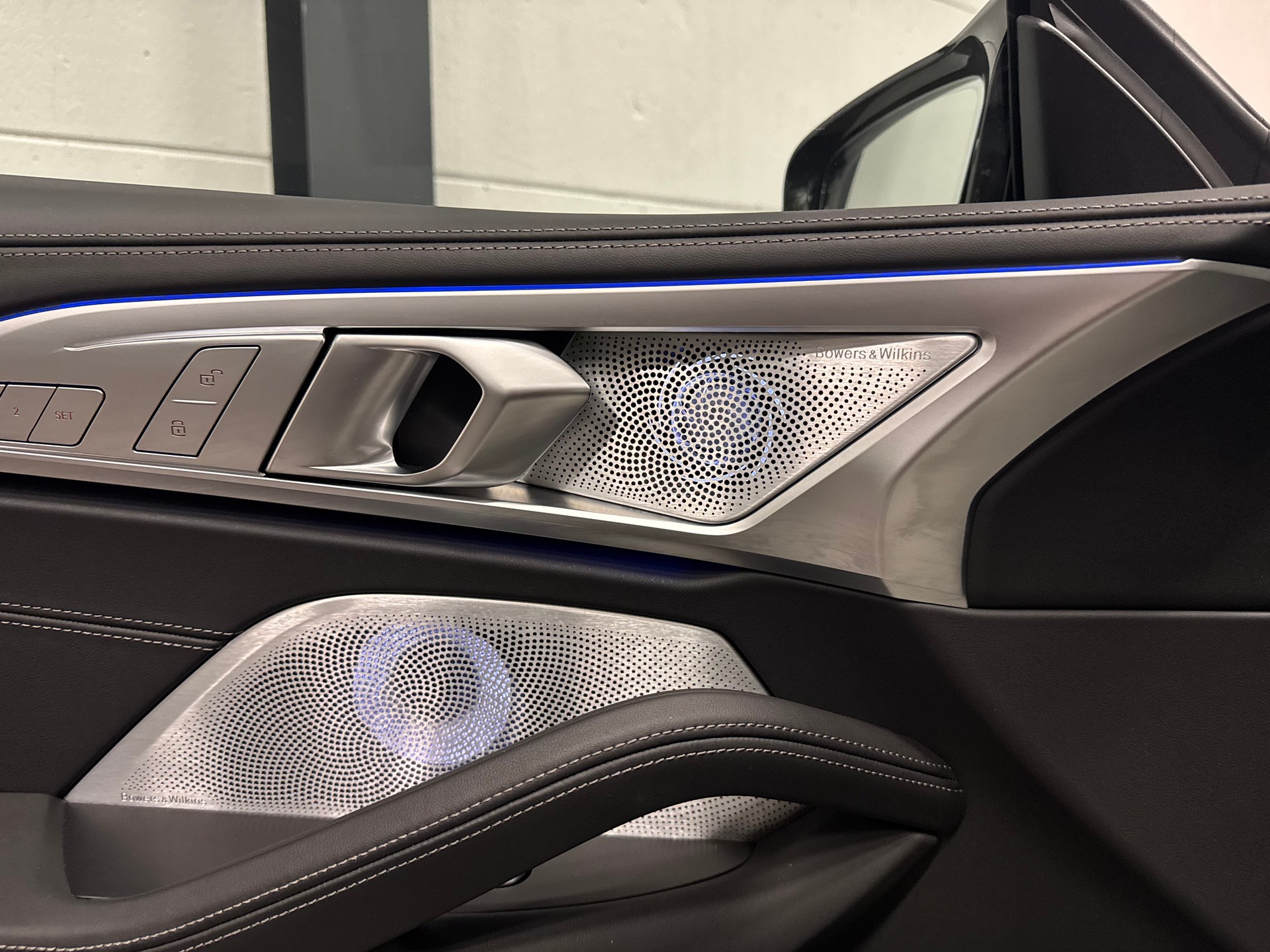 BMW M850i xDrive Steptronic-image-29