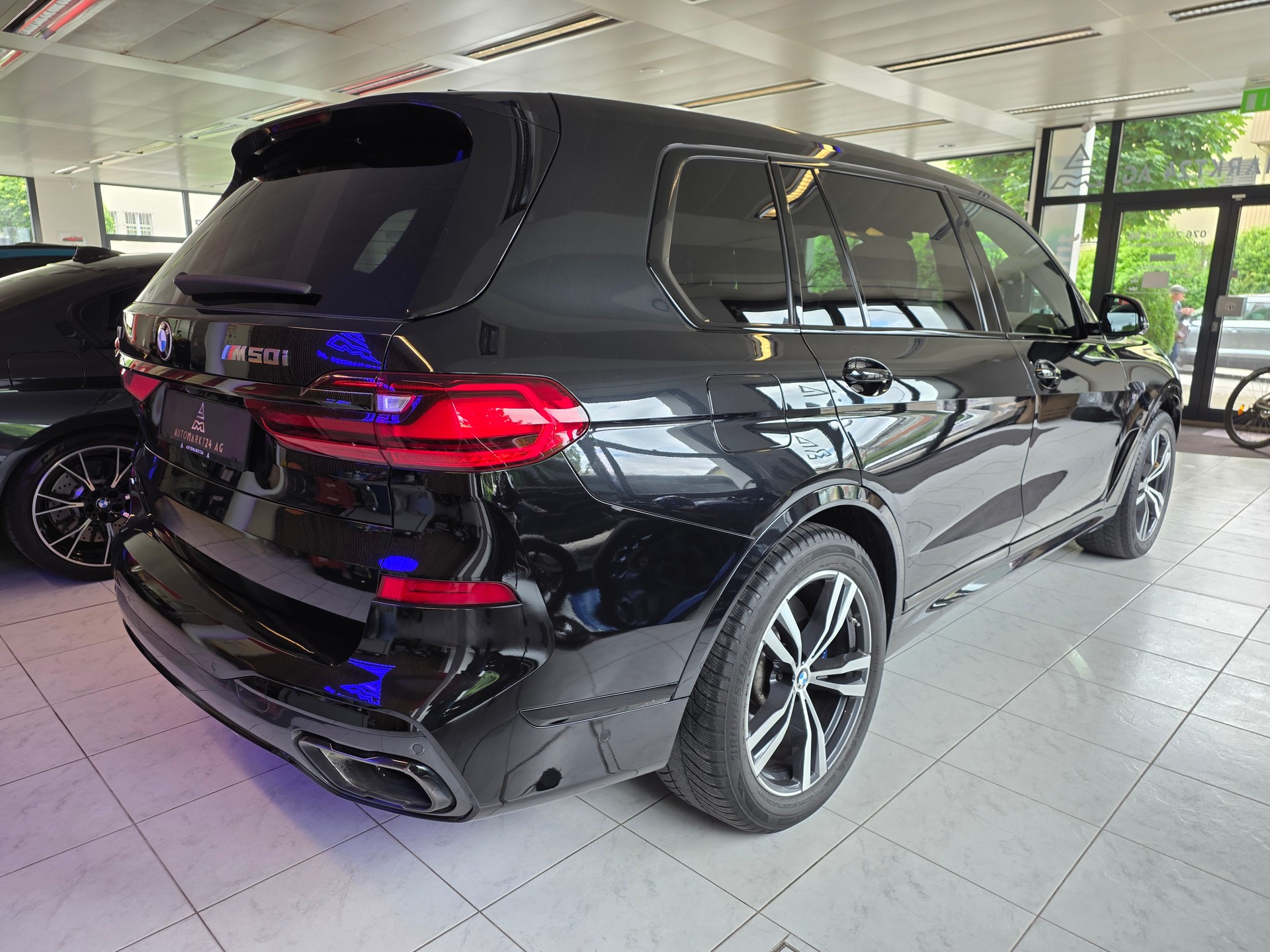 BMW X7 M50i-image-14