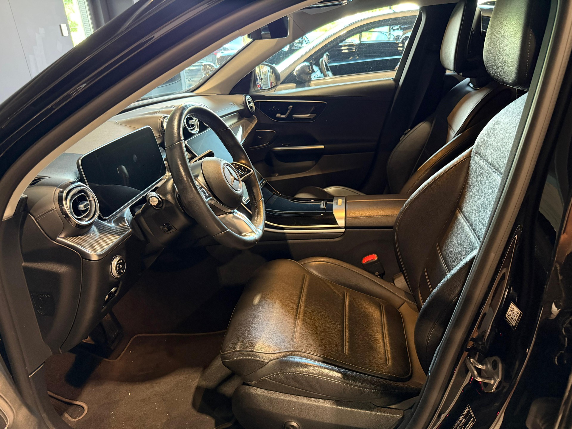 MERCEDES-BENZ C 200 T Avantgarde-image-6