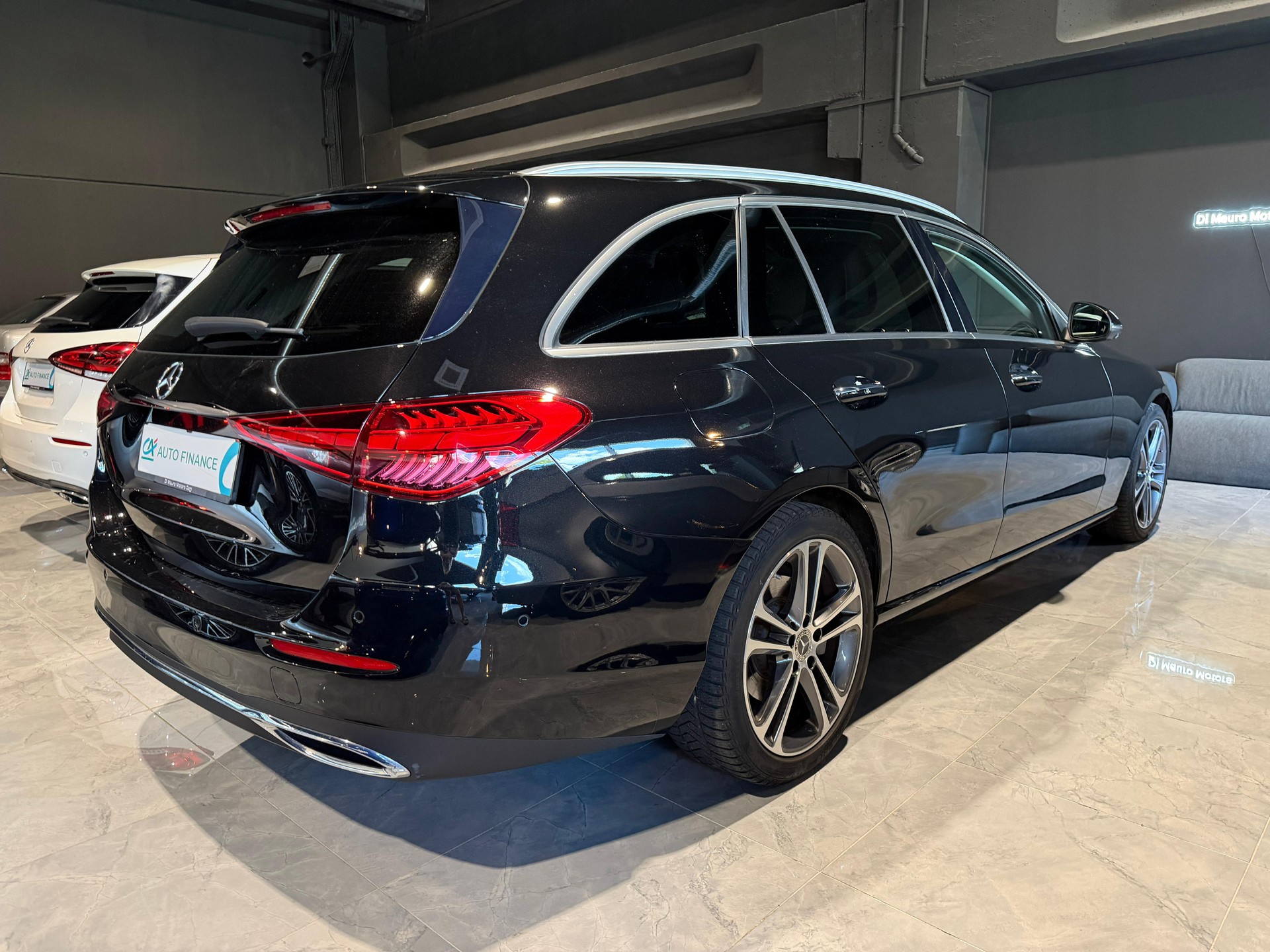 MERCEDES-BENZ C 200 T Avantgarde-image-3