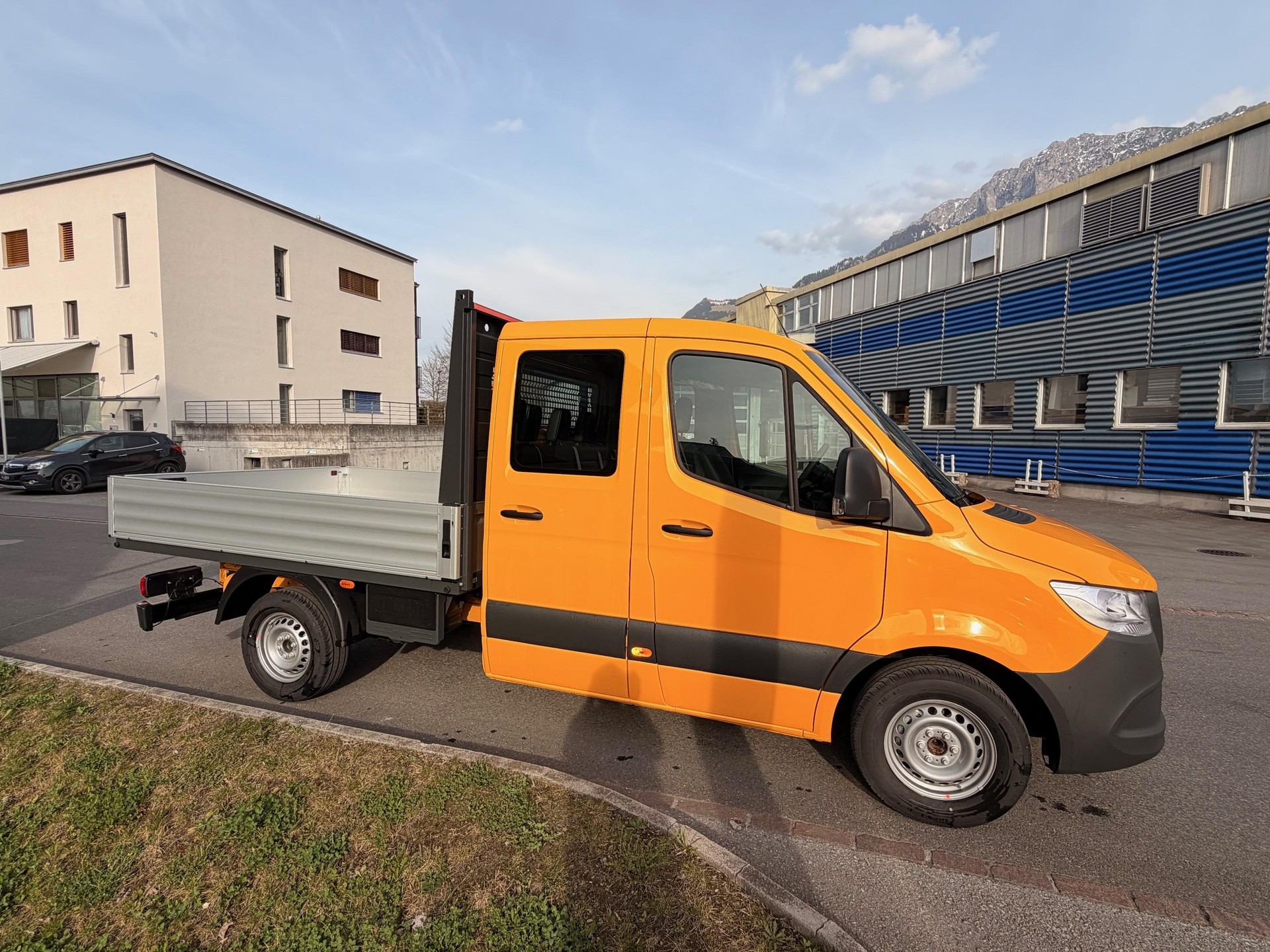 MERCEDES-BENZ Sprinter 315 DKab.-Ch. 3665 S 2.0 CDI 150 Base-image-2