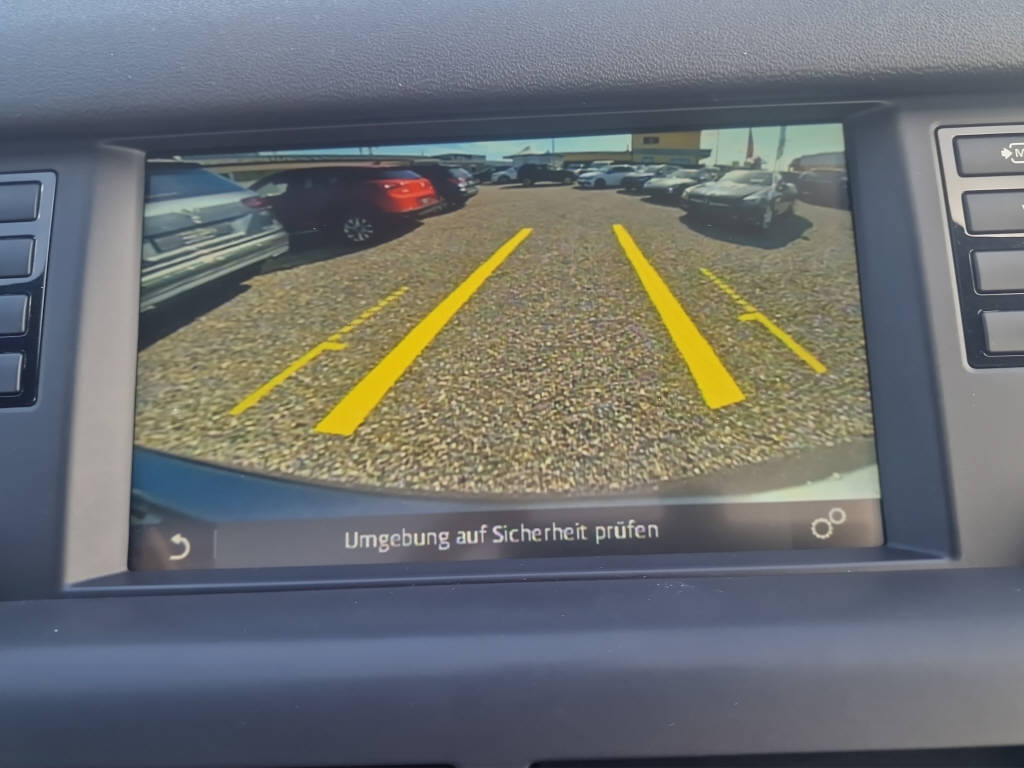 LAND ROVER Discovery Sport 2.0 TD4 180 Landmark-image-12