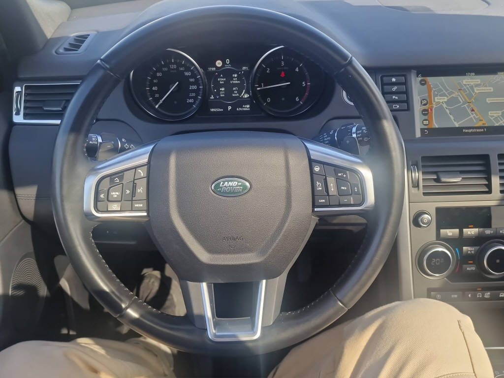 LAND ROVER Discovery Sport 2.0 TD4 180 Landmark-image-14
